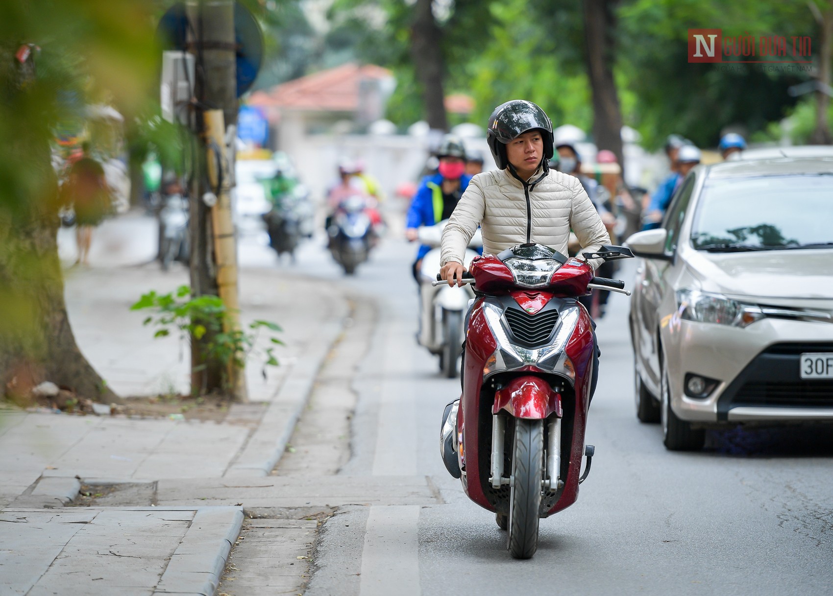 Dân sinh - Chùm ảnh chứng minh Hà Nội có thể biến mùa hạ thành mùa đông (Hình 7).