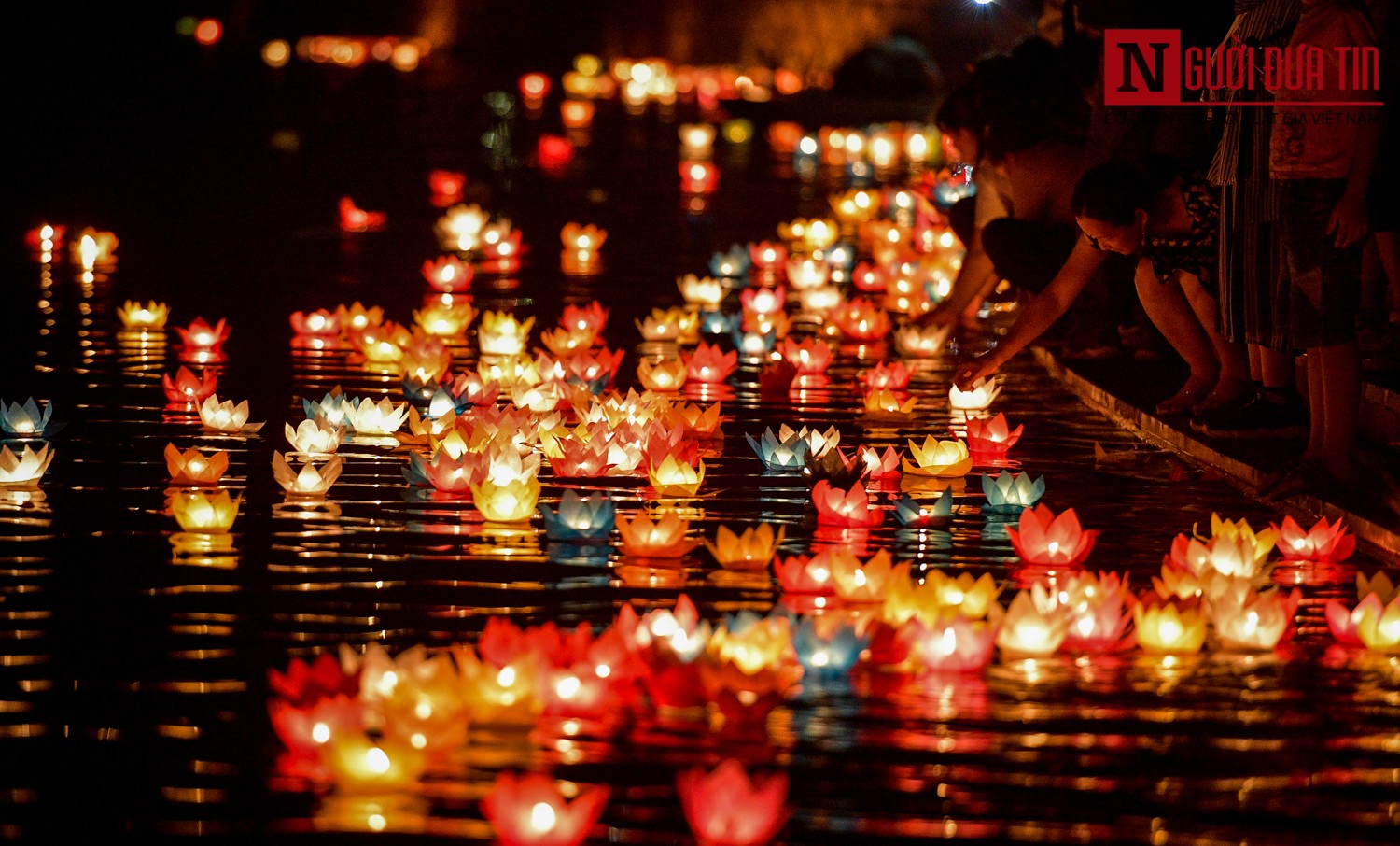 Văn hoá - Lung linh lễ hội hoa đăng mừng Đại lễ Phật đản Vesak 2019 (Hình 12).