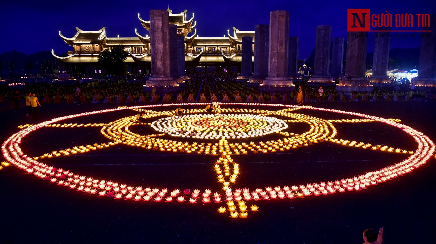 Văn hoá - Lung linh lễ hội hoa đăng mừng Đại lễ Phật đản Vesak 2019 (Hình 5).