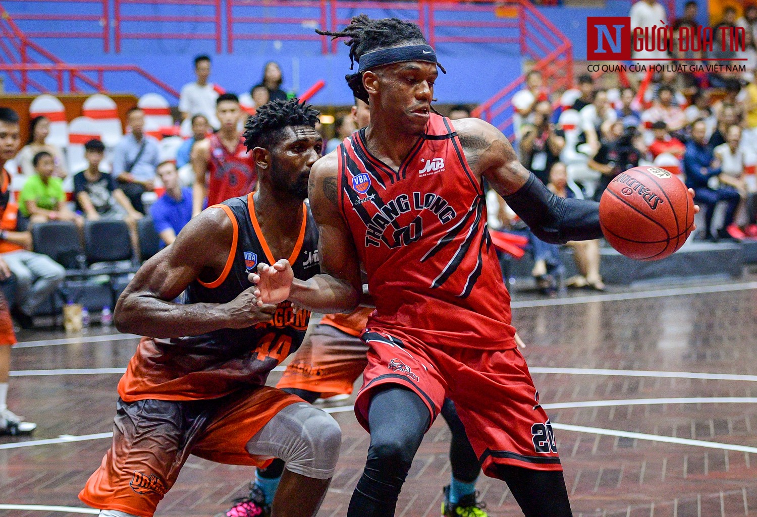 Thể thao - VBA 2019: Ngược dòng ngoại mục, 'Chiến binh' Thang Long Warriors giành chiến thắng ngay phút chót (Hình 3).