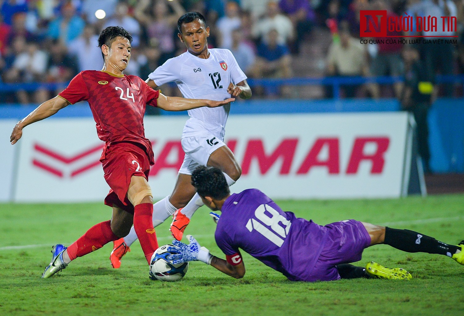 Tin nhanh - Chùm ảnh: “Thủy chiến” đất Tổ, U23 Việt Nam đè bẹp U23 Myanmar (Hình 9).