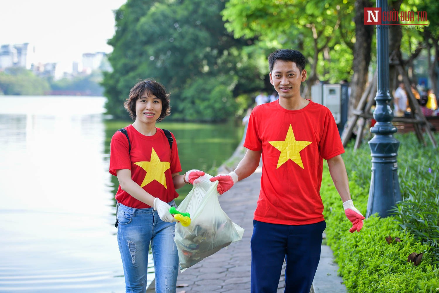 Môi trường - Thủ tướng Nguyễn Xuân Phúc cùng hàng nghìn bạn trẻ Thủ đô phát động phong trào chống rác thải nhựa (Hình 12).