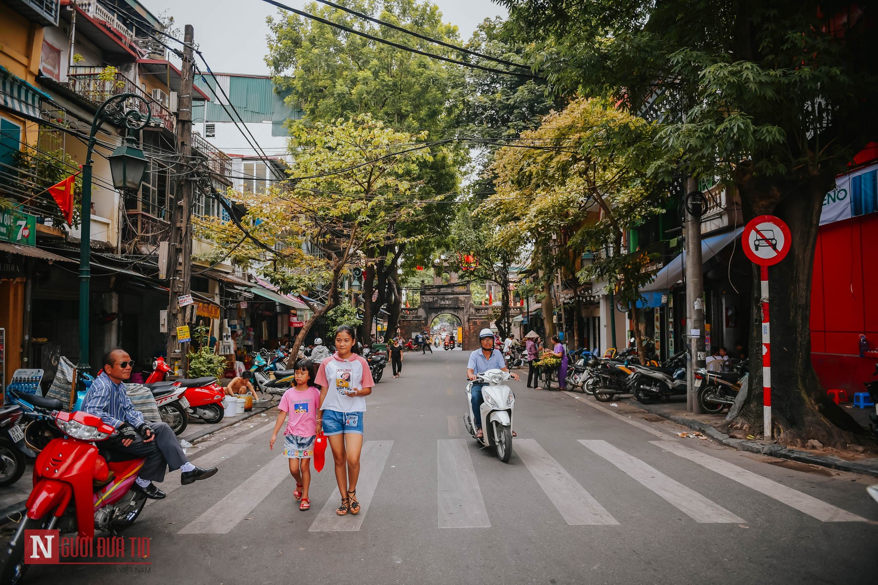 Văn hoá - Giải mã những con phố 'chưa đi đã hết' tại Hà Nội (Hình 8).