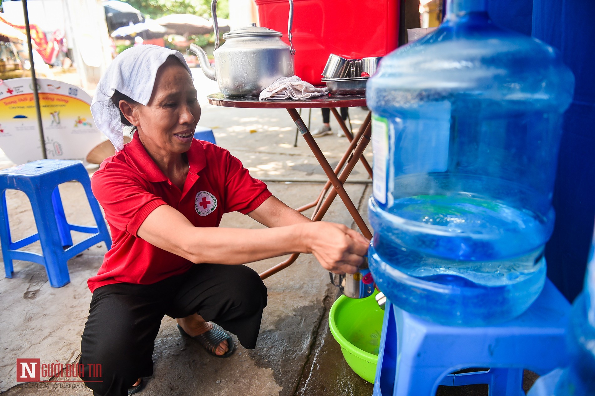 Tin nhanh - Hà Nội: Thành lập hàng loạt điểm cố định, xe buýt tránh nóng miễn phí cho người lao động (Hình 8).