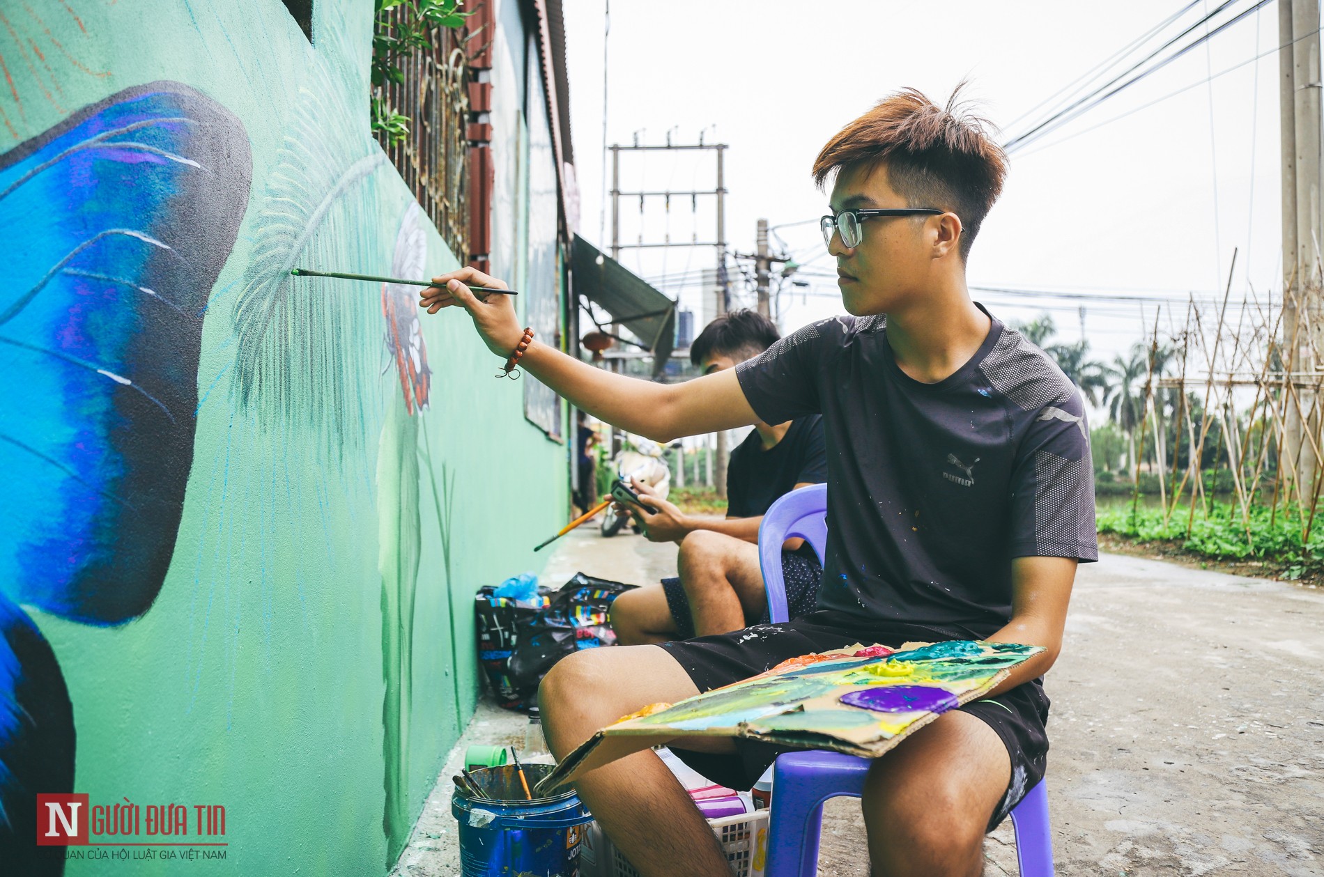 Văn hoá - Cận cảnh làng bích họa đầu tiên ở Hà Nội (Hình 7).