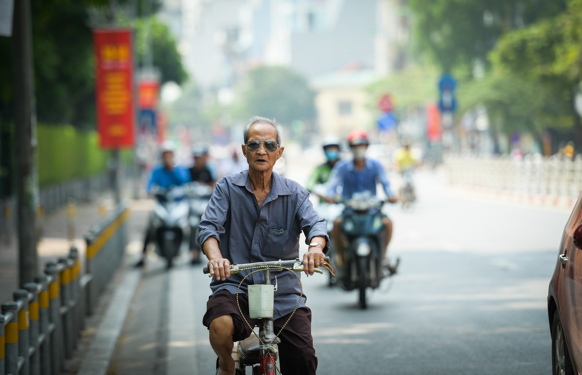 Tin nhanh - Hà Nội trang hoàng cờ hoa kỷ niệm ngày giải phóng Thủ đô (Hình 4).