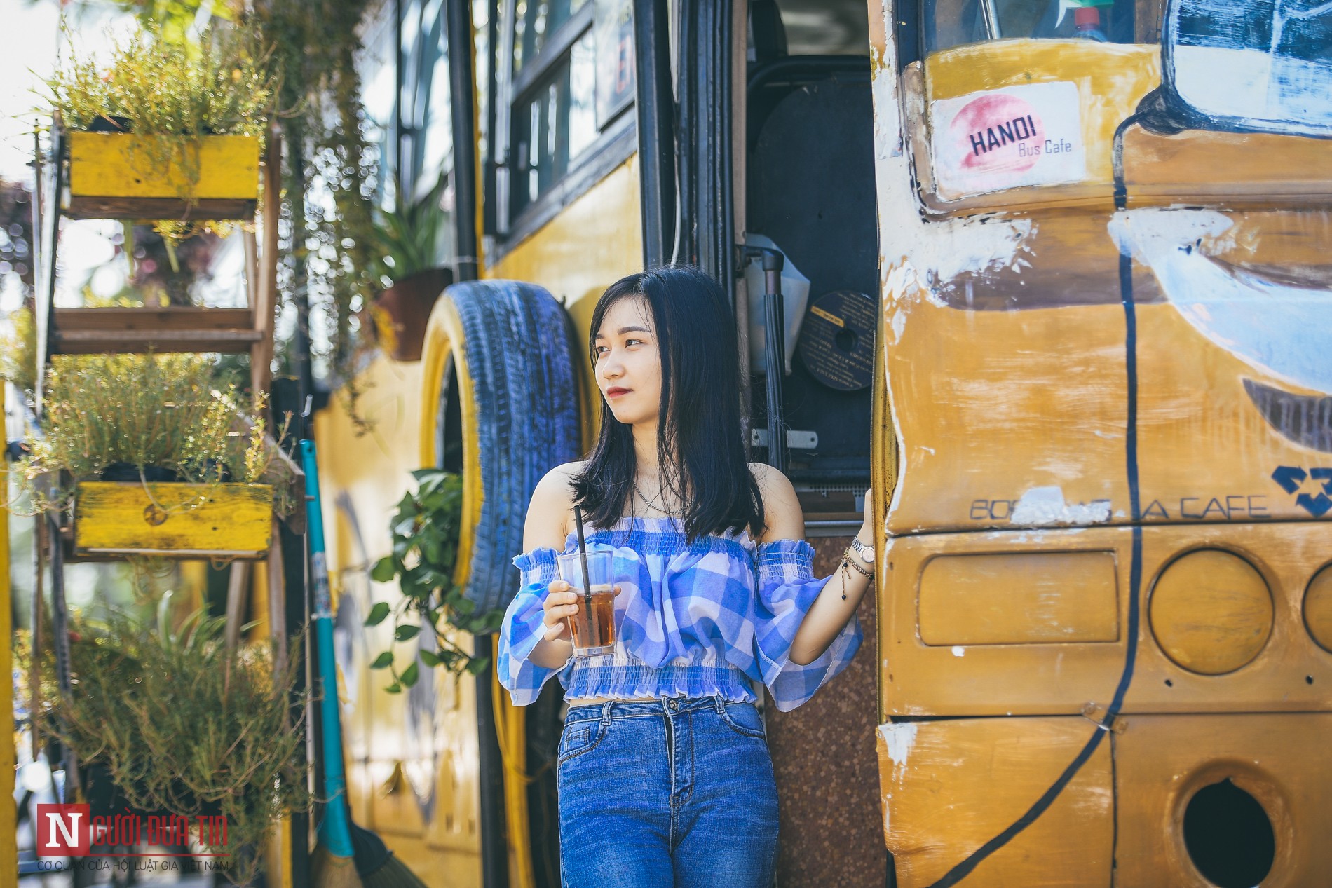 Tin nhanh - Độc đáo quán cafe từ khung xe ô tô và vật liệu tái chế (Hình 12).