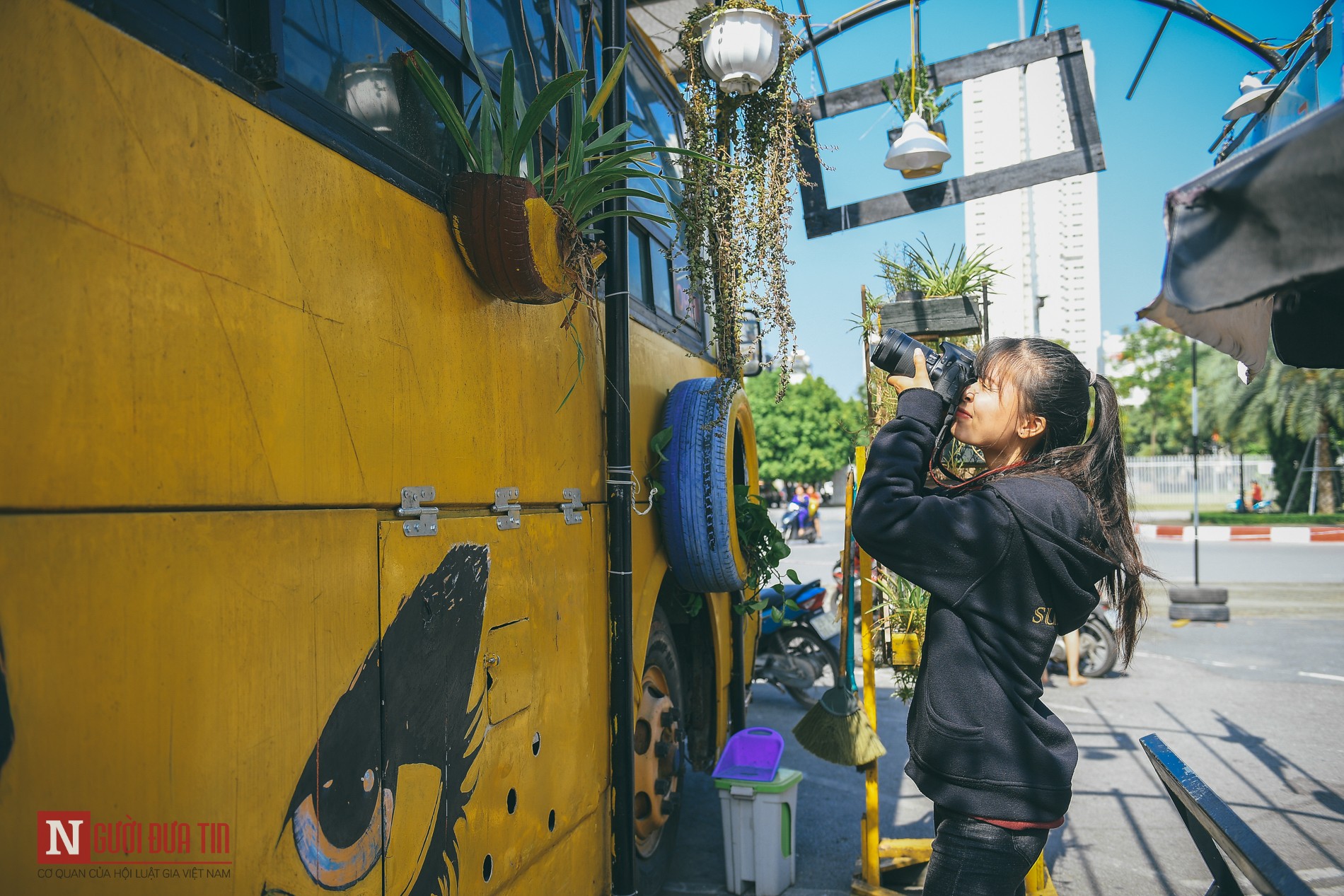 Tin nhanh - Độc đáo quán cafe từ khung xe ô tô và vật liệu tái chế (Hình 17).