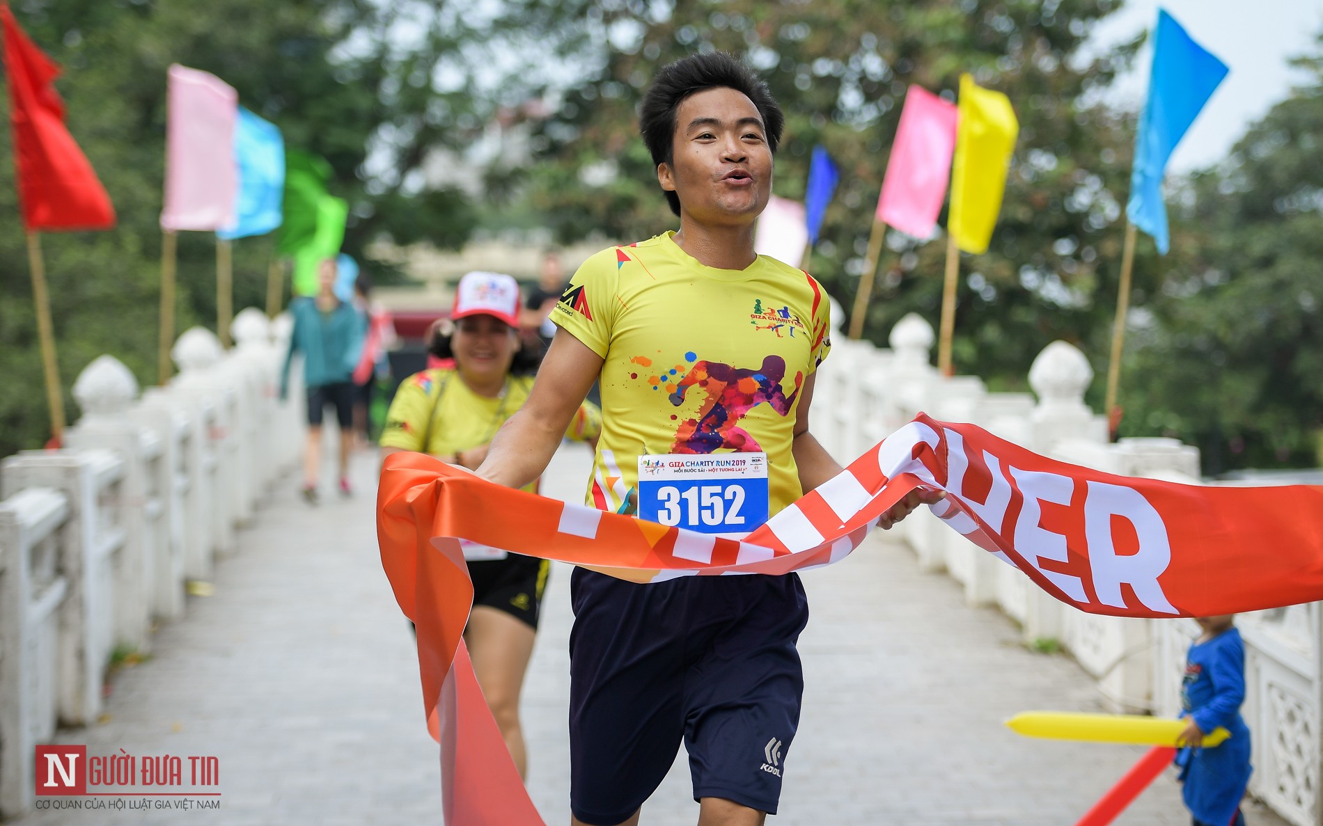 Tin nhanh - Hàng trăm “Runner” tham dự giải chạy vì trẻ em vùng cao (Hình 9).