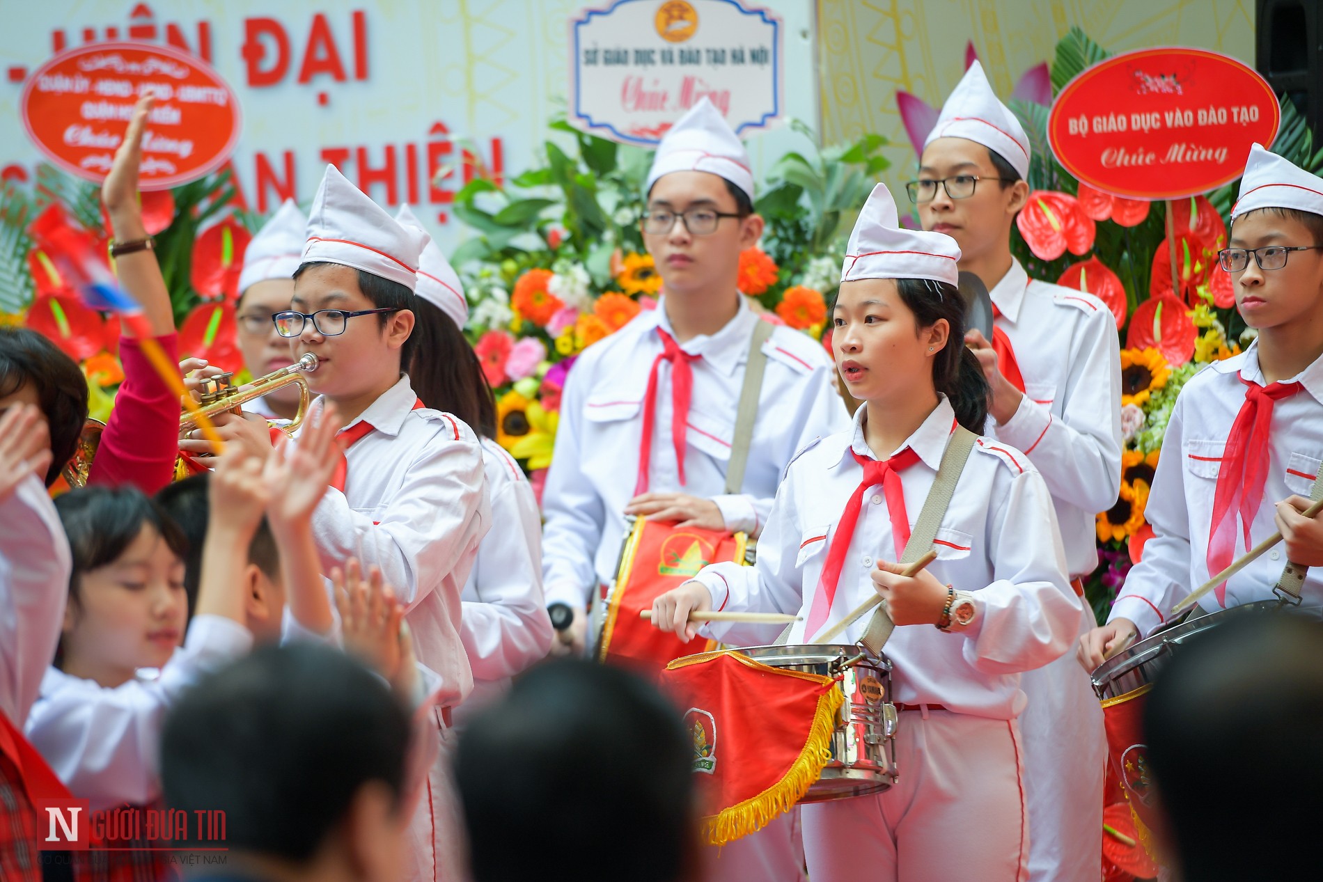 Giáo dục - Hà Nội: Trường tiểu học Thăng Long tưng bừng kỷ niệm 90 năm thành lập và đón nhận Cờ thi đua Chính phủ (Hình 6).