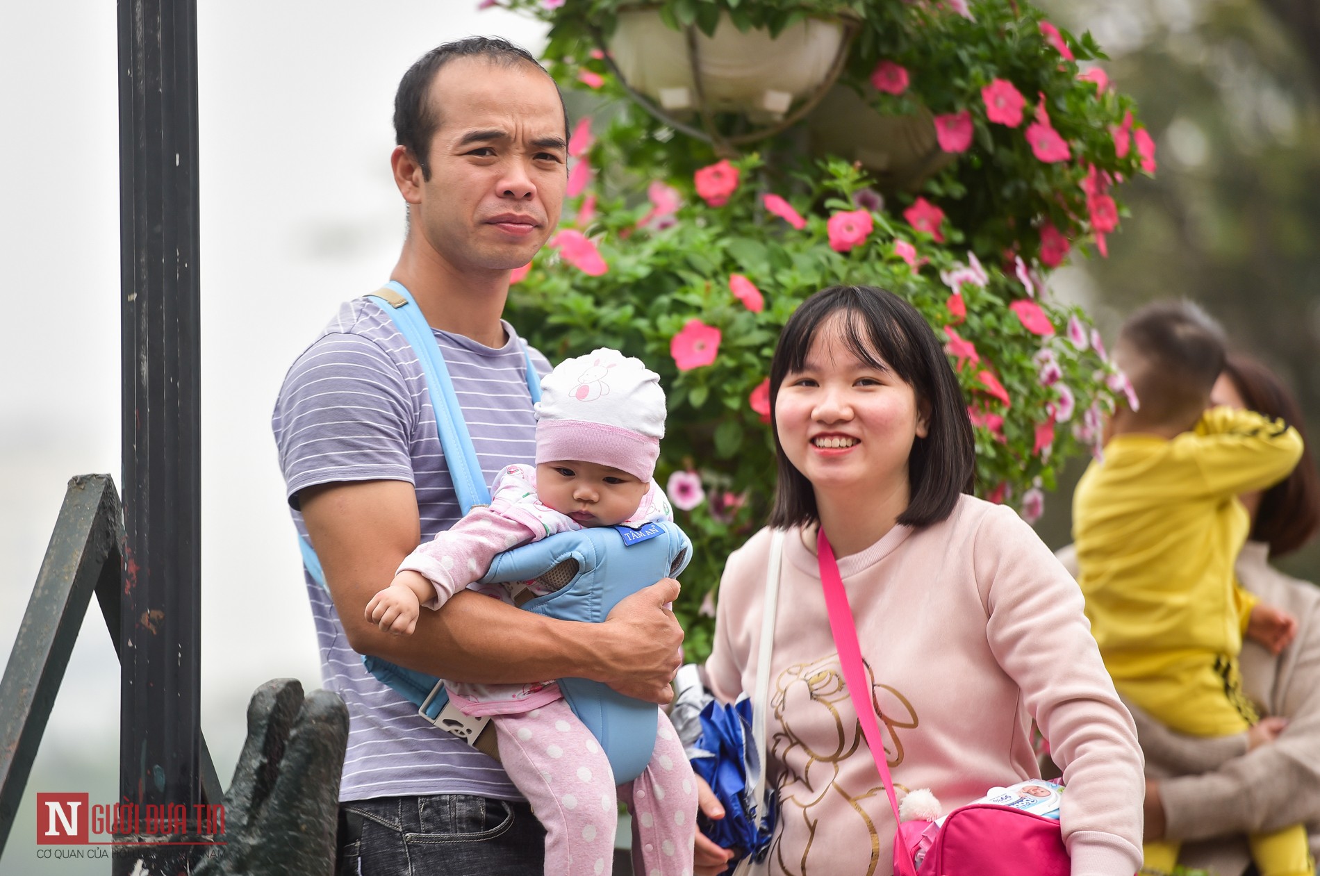 Tin nhanh - Hàng nghìn người đổ về công viên Thủ Lệ trong dịp nghỉ tết dương lịch 2020 (Hình 6).