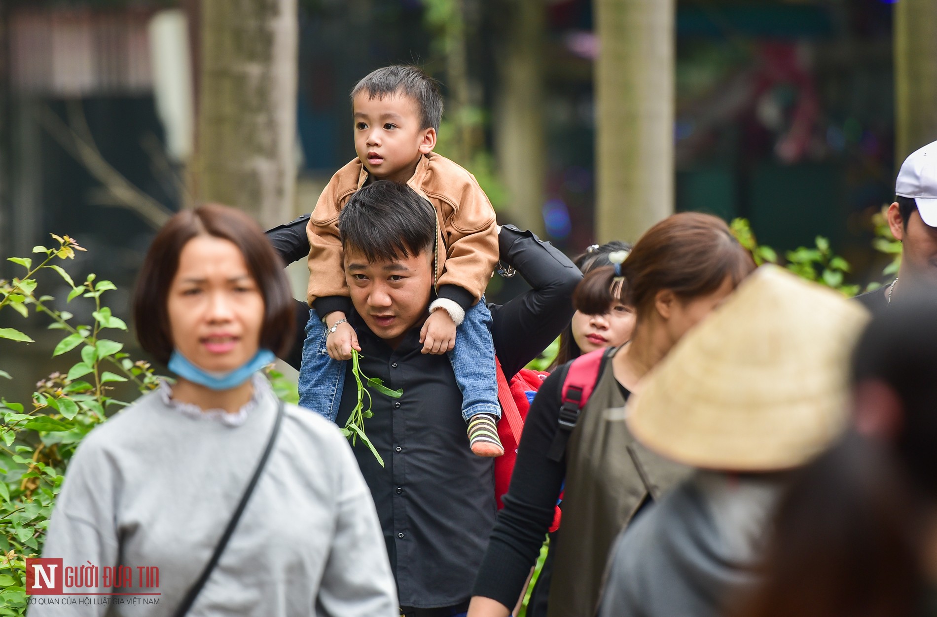 Tin nhanh - Hàng nghìn người đổ về công viên Thủ Lệ trong dịp nghỉ tết dương lịch 2020 (Hình 4).