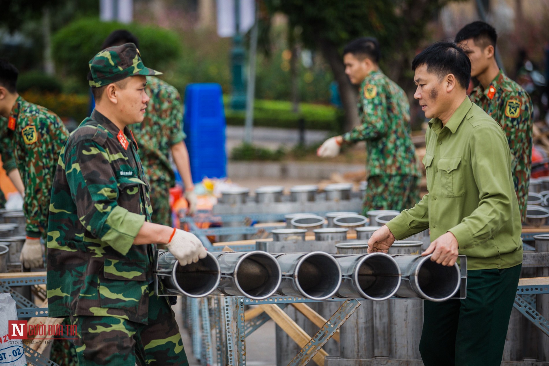 Tin nhanh - Mục sở thị trận địa pháo hoa đón giao thừa tại Hà Nội (Hình 6).