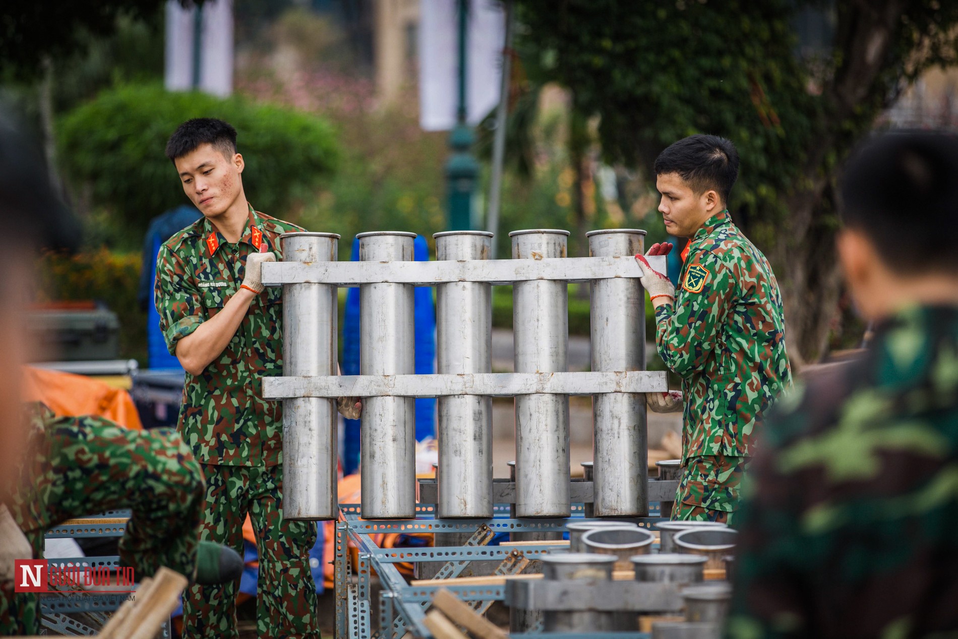 Tin nhanh - Mục sở thị trận địa pháo hoa đón giao thừa tại Hà Nội (Hình 3).