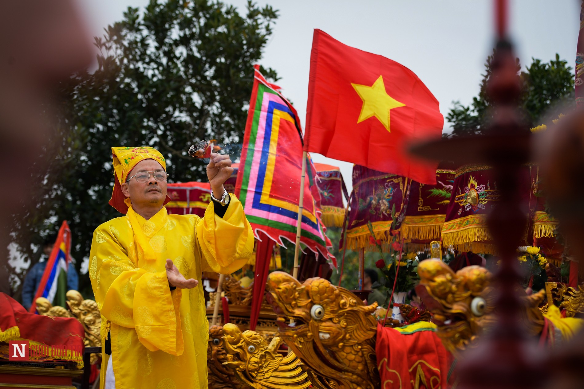 Tin nhanh - Trai làng Nam Định mình trần mặc khố cướp trái giữa ruộng bùn (Hình 3).