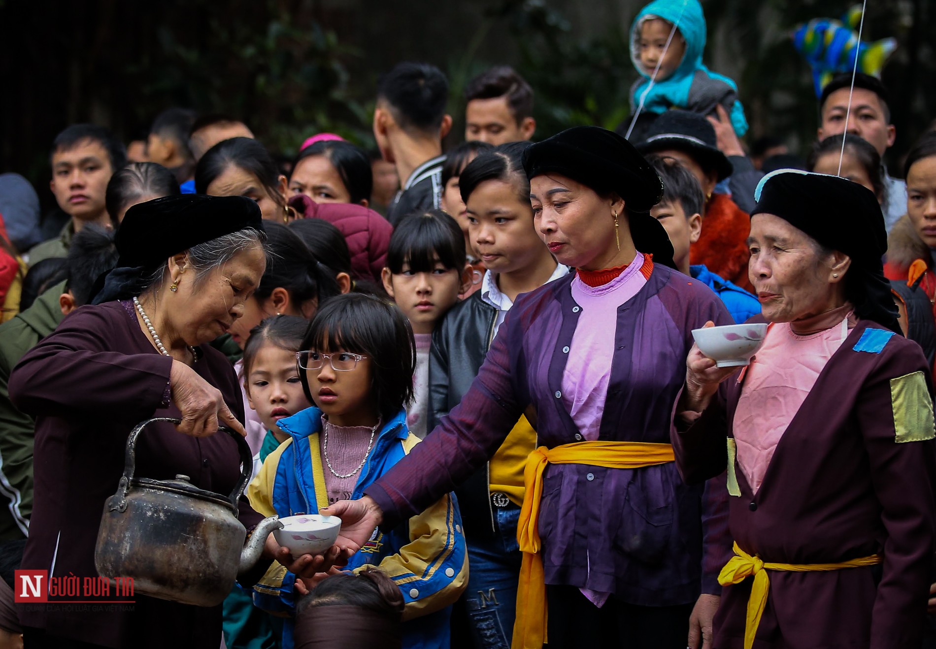 Tin nhanh - Vĩnh Phúc: Độc đáo lễ hội “Trâu rơm, bò rạ” (Hình 6).