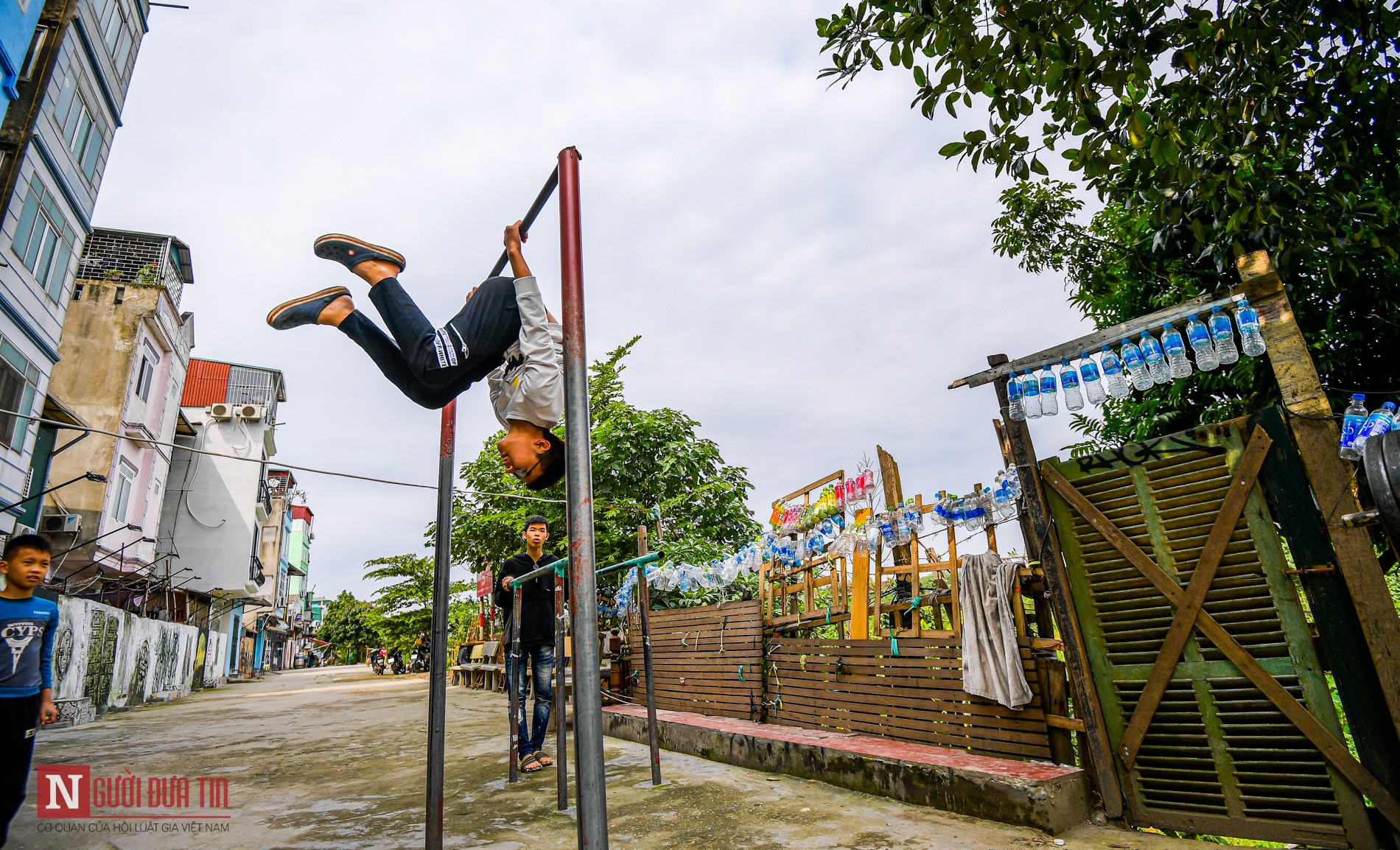 Tin nhanh - Bãi rác hóa điểm “check in” nghệ thuật lý tưởng giữa lòng Thủ đô (Hình 6).