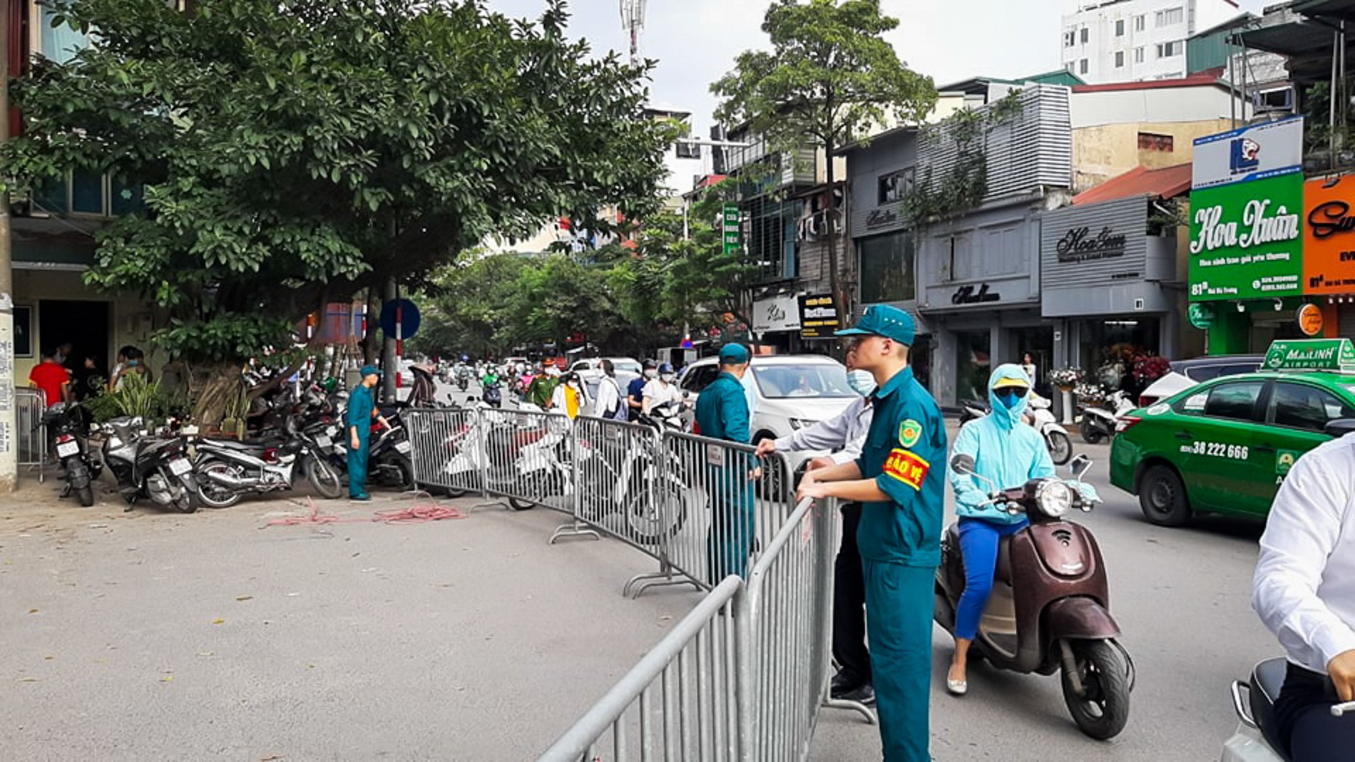 Tin nhanh - Hà Nội: Nghi nổ bình ga, 3 người bị thương nghiêm trọng (Hình 6).