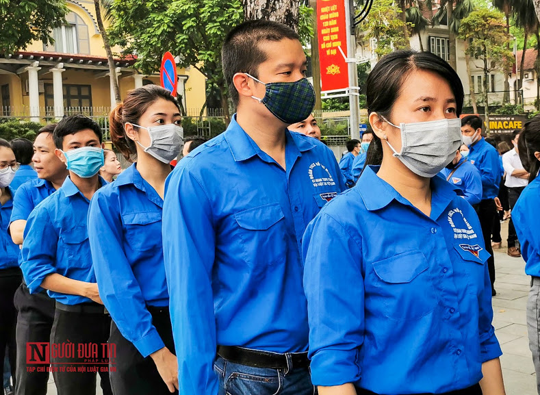 Chính sách - Đoàn thanh niên hội Luật gia Việt Nam viếng Lăng Chủ tịch Hồ Chí Minh (Hình 3).