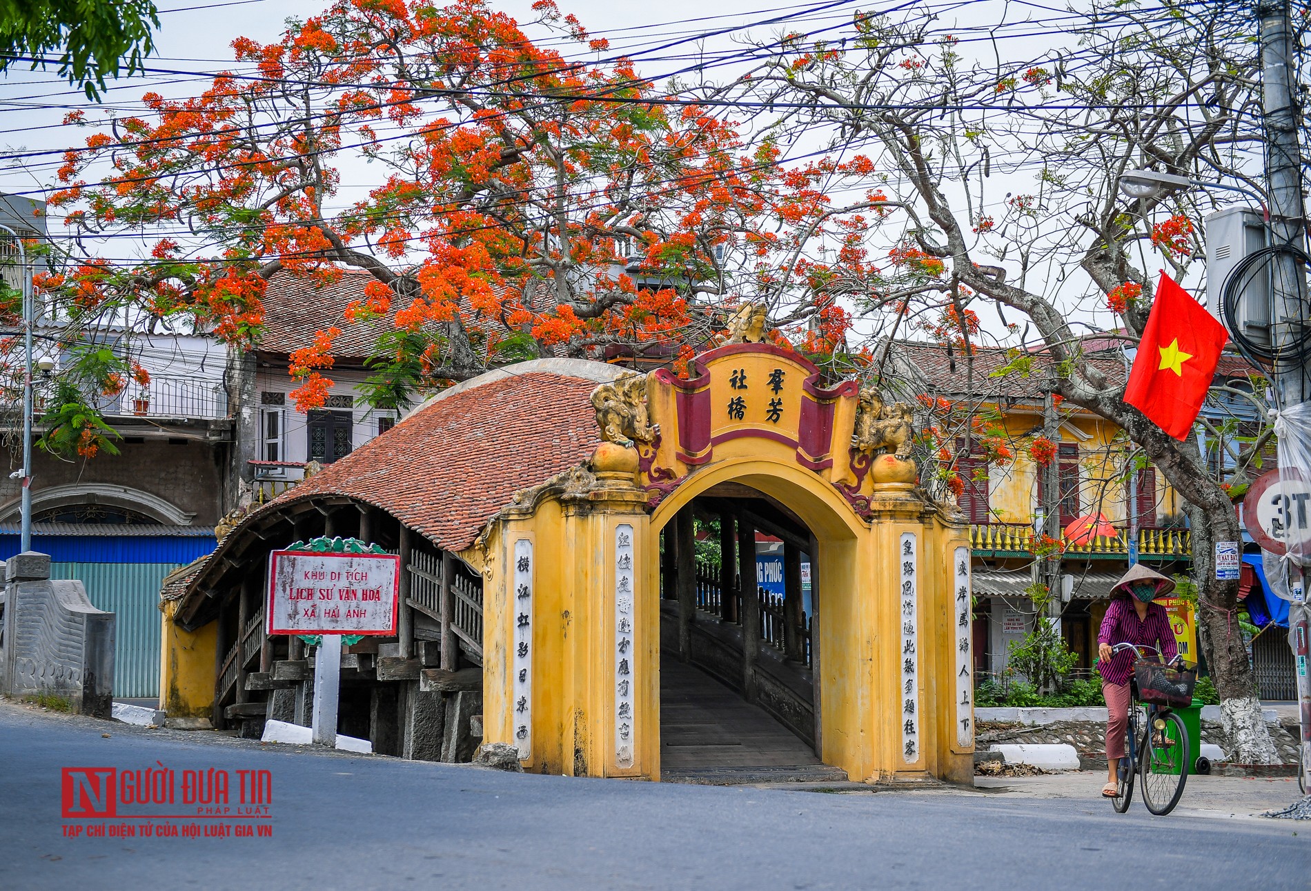 Tin nhanh - Ngắm cầu ngói chợ Lương hơn 500 tuổi (Hình 13).