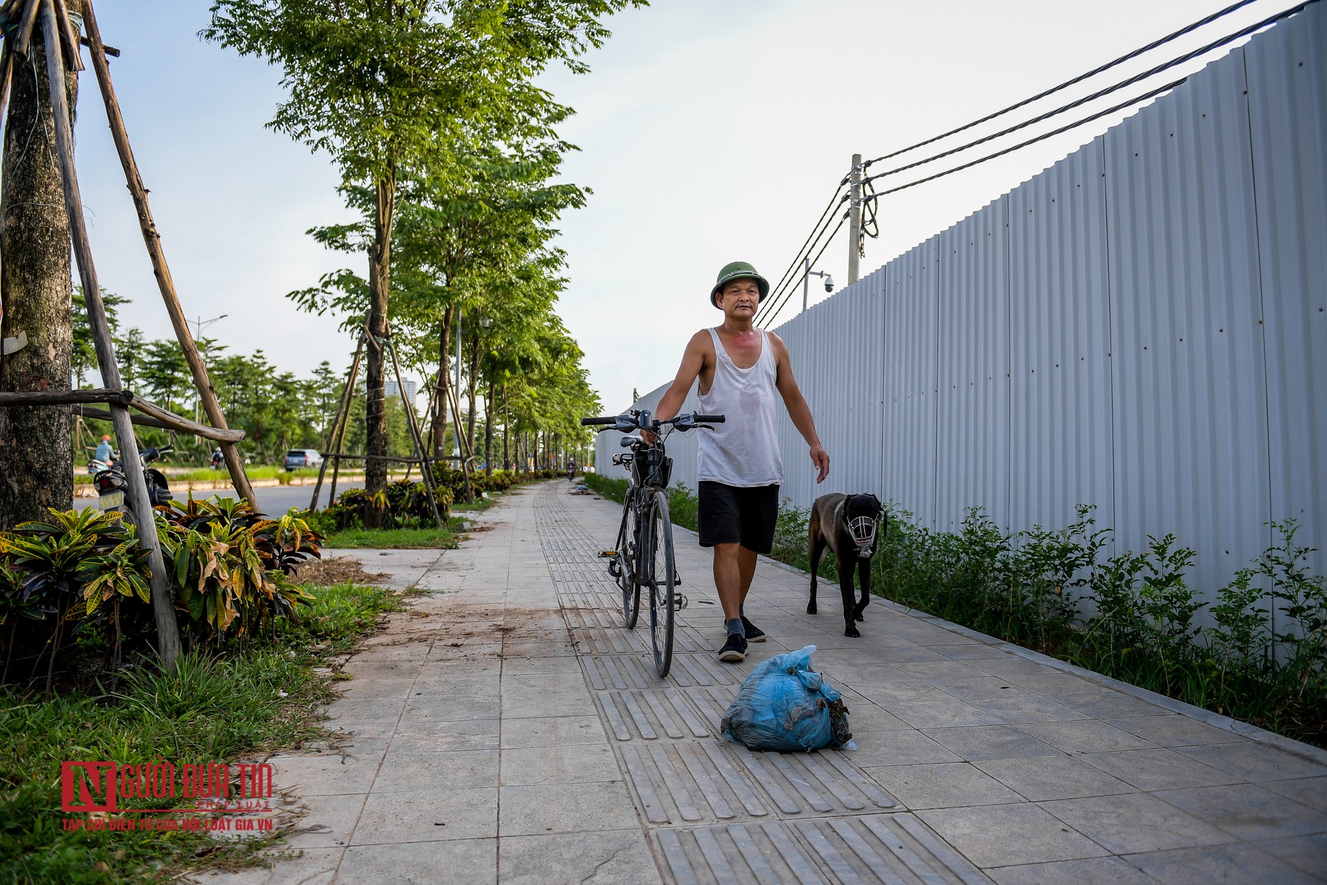 Tin nhanh - Hà Nội: Rác thải bủa vây con đường nghìn tỷ (Hình 13).