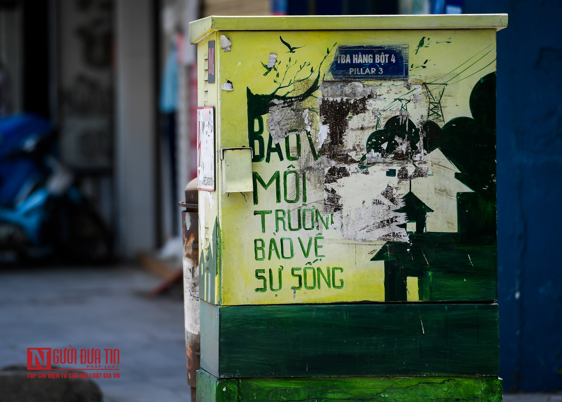 Tin nhanh - Hà Nội: Những “vết thương” trên tác phẩm nghệ thuật đường phố  (Hình 11).