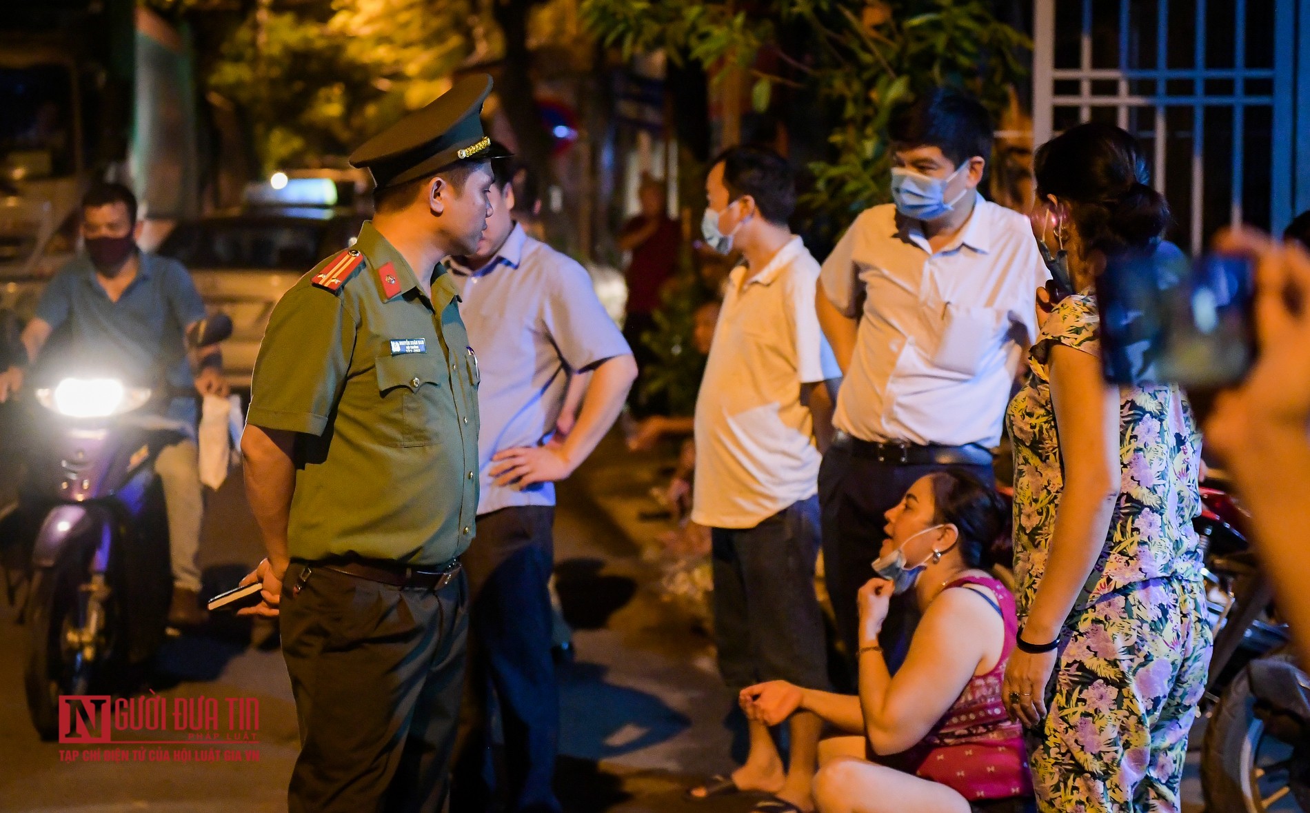 Môi trường - 'Phương án B' bị chặn, hàng chục xe rác tại Hà Nội tiếp tục không có chỗ đổ (Hình 6).