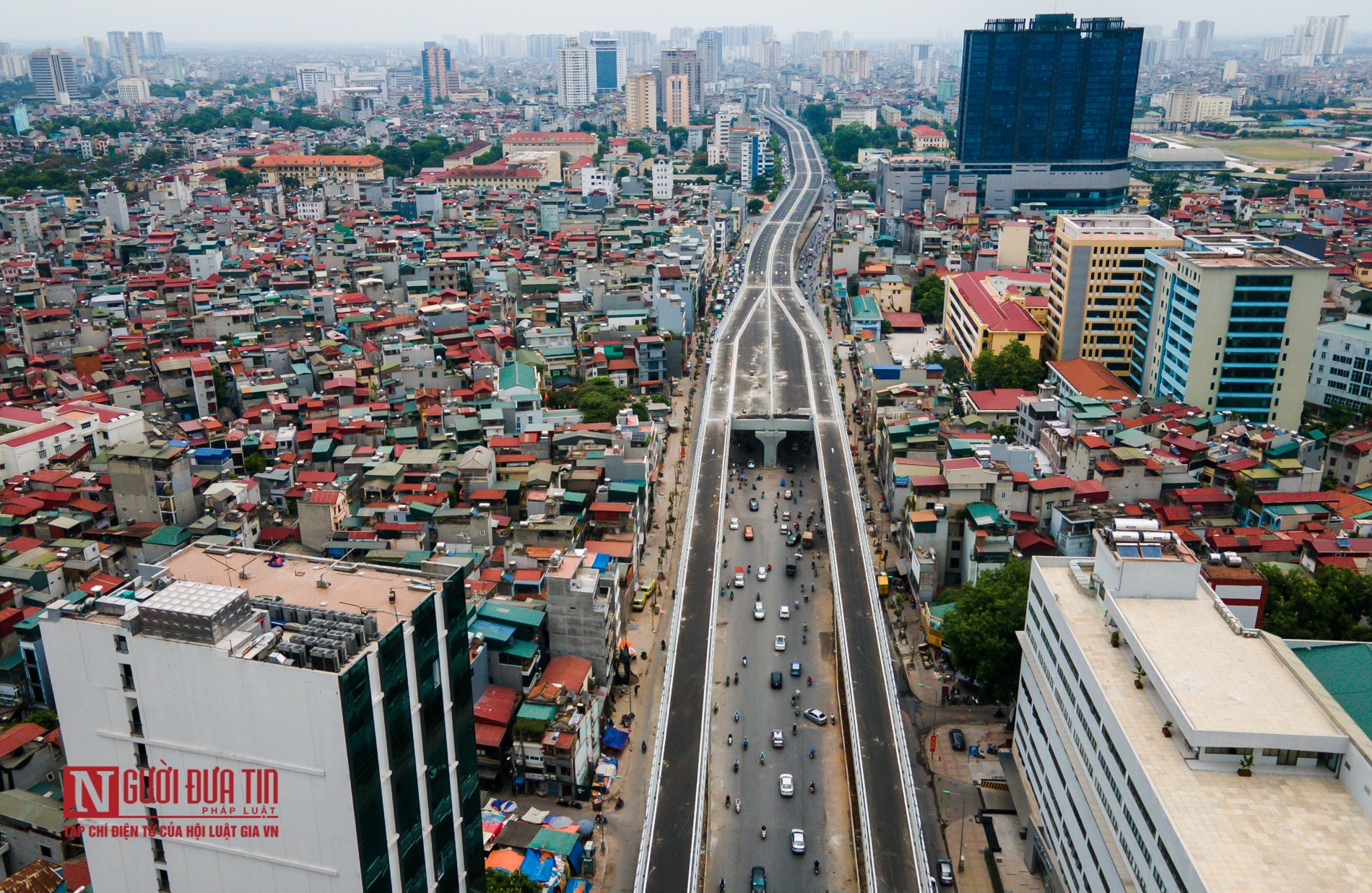 Tin nhanh - Diện mạo mới đường 'cong mềm mại' tại Hà Nội trước ngày thông xe