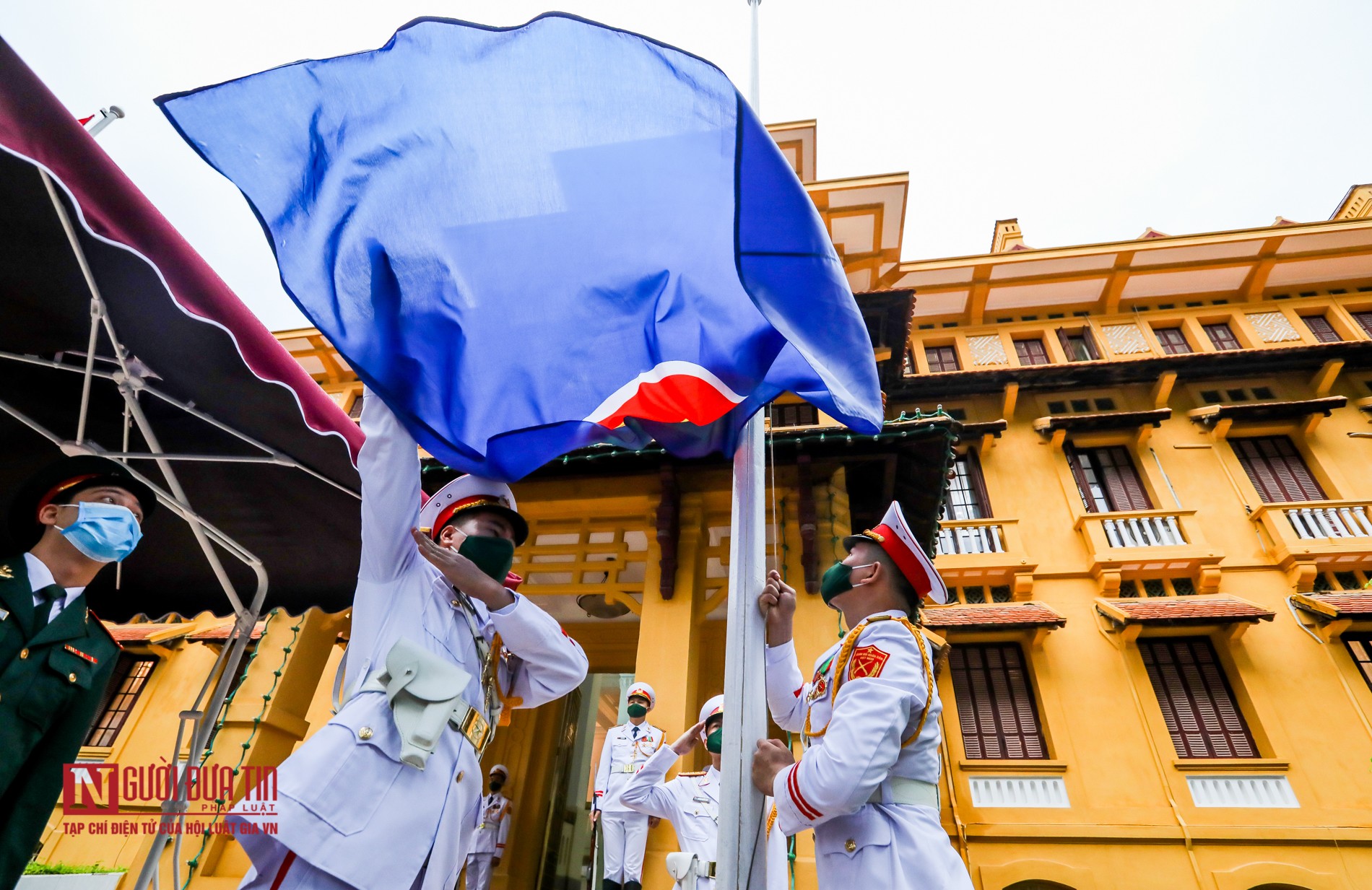 Tin nhanh - Trang nghiêm lễ thượng cờ ASEAN nhân kỷ niệm 53 năm thành lập (Hình 5).