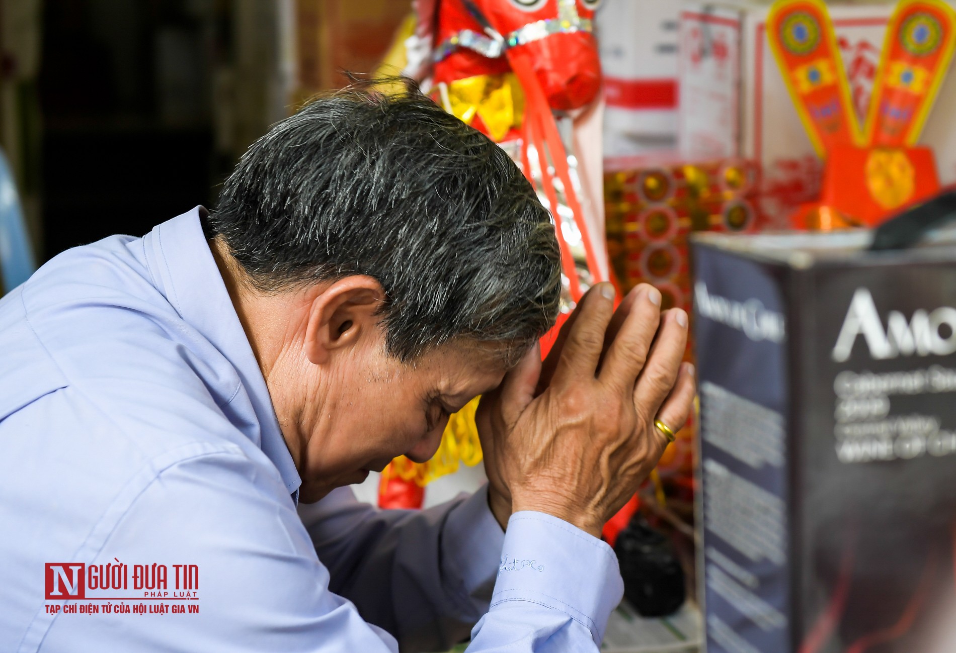 Tin nhanh - Hà Nội: Người dân tất bật cúng chúng sinh rằm tháng 7 (Hình 3).