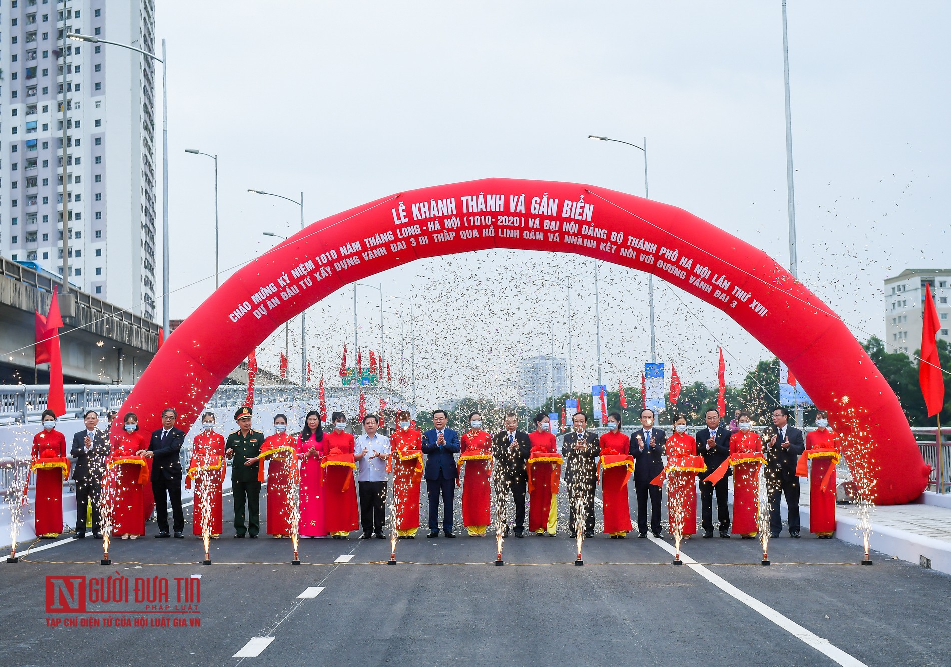 Tin nhanh - Hà Nội: Thông xe cầu vượt thấp qua hồ Linh Đàm (Hình 4).