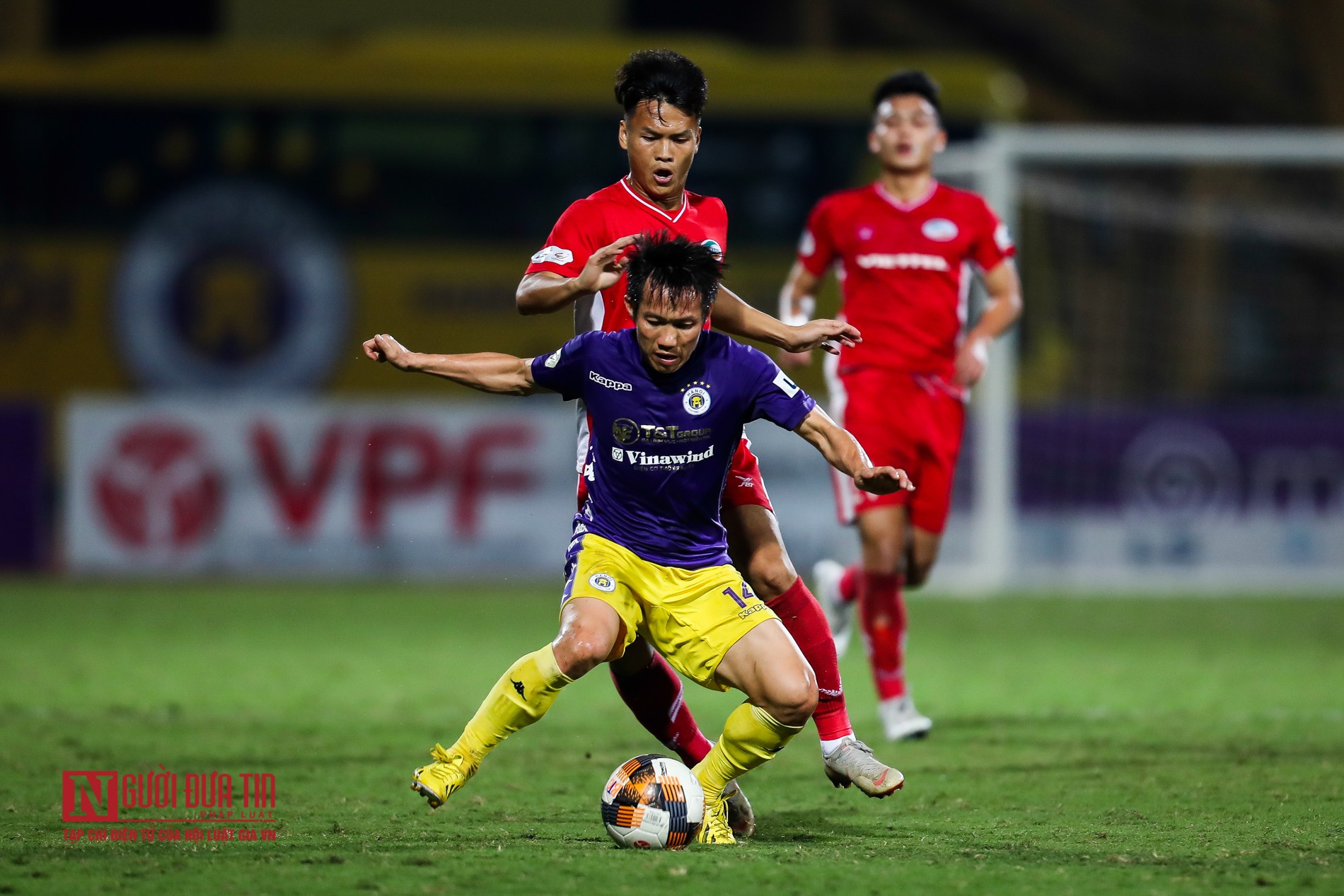 Tin nhanh - Chùm ảnh: Cầm hòa 0-0, Viettel giữ vững ngôi đầu bảng (Hình 3).