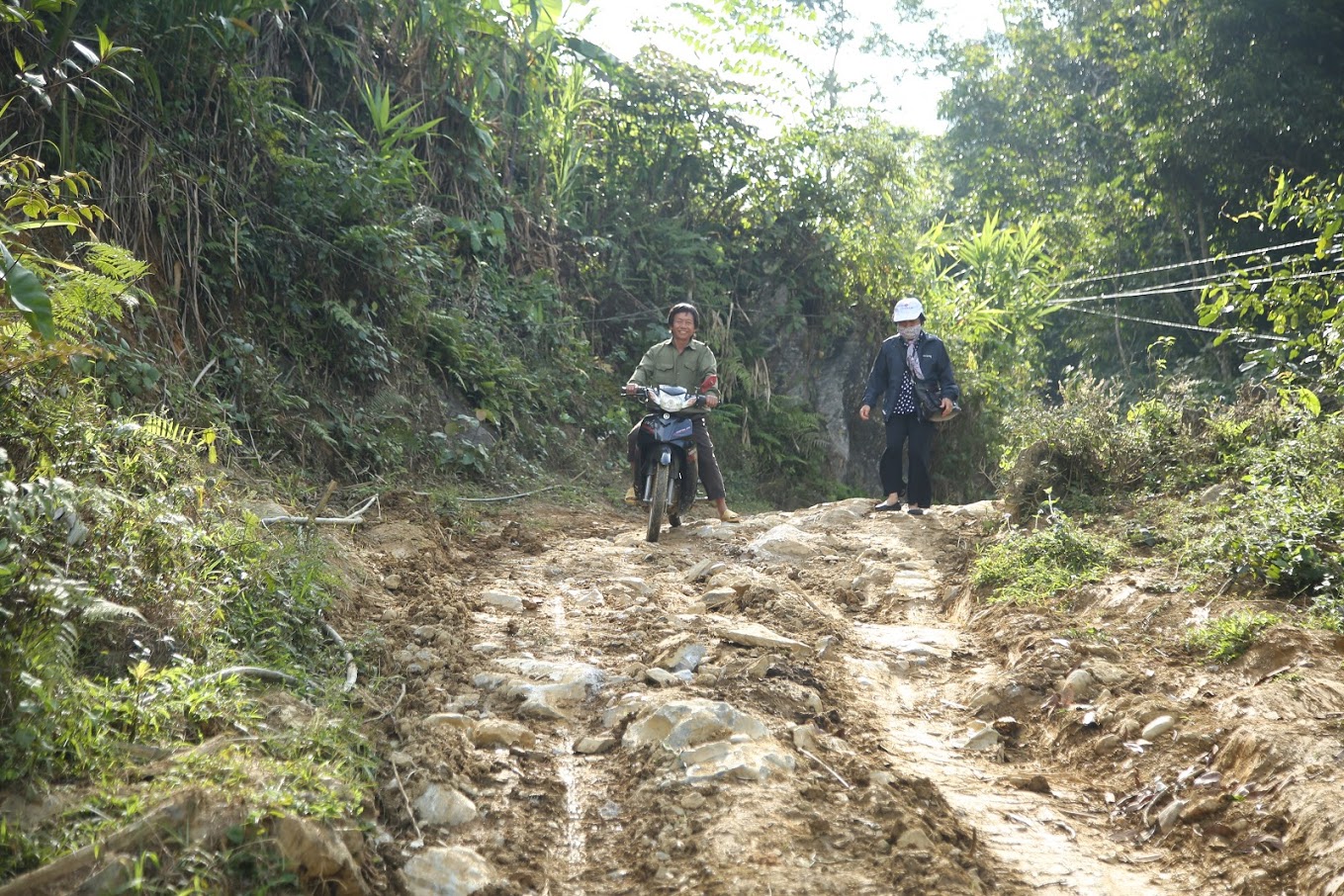 Tin nhanh - Học sinh vùng cao hân hoan chào đón điểm trường mới (Hình 4).