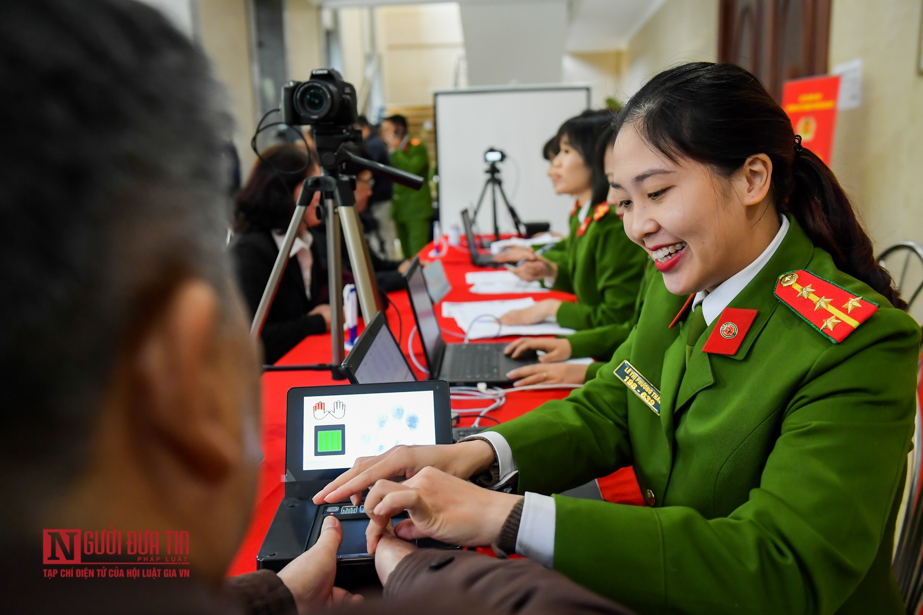 Tin nhanh - Hà Nội: Bắt đầu làm căn cước công dân gắn chip (Hình 3).