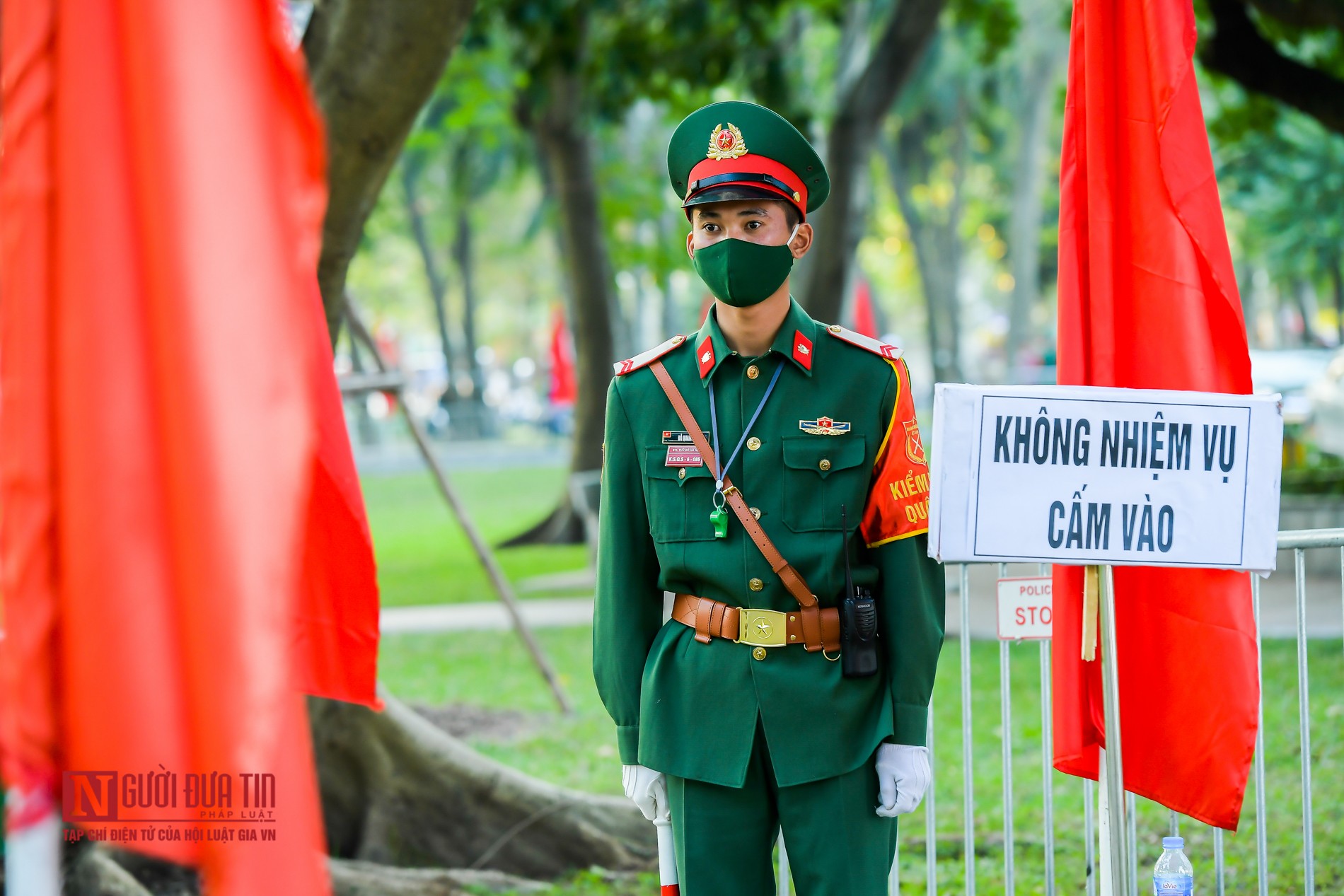 Tin nhanh - Hà Nội: Thắt chặt an ninh trận địa pháo hoa trước thềm năm mới (Hình 9).