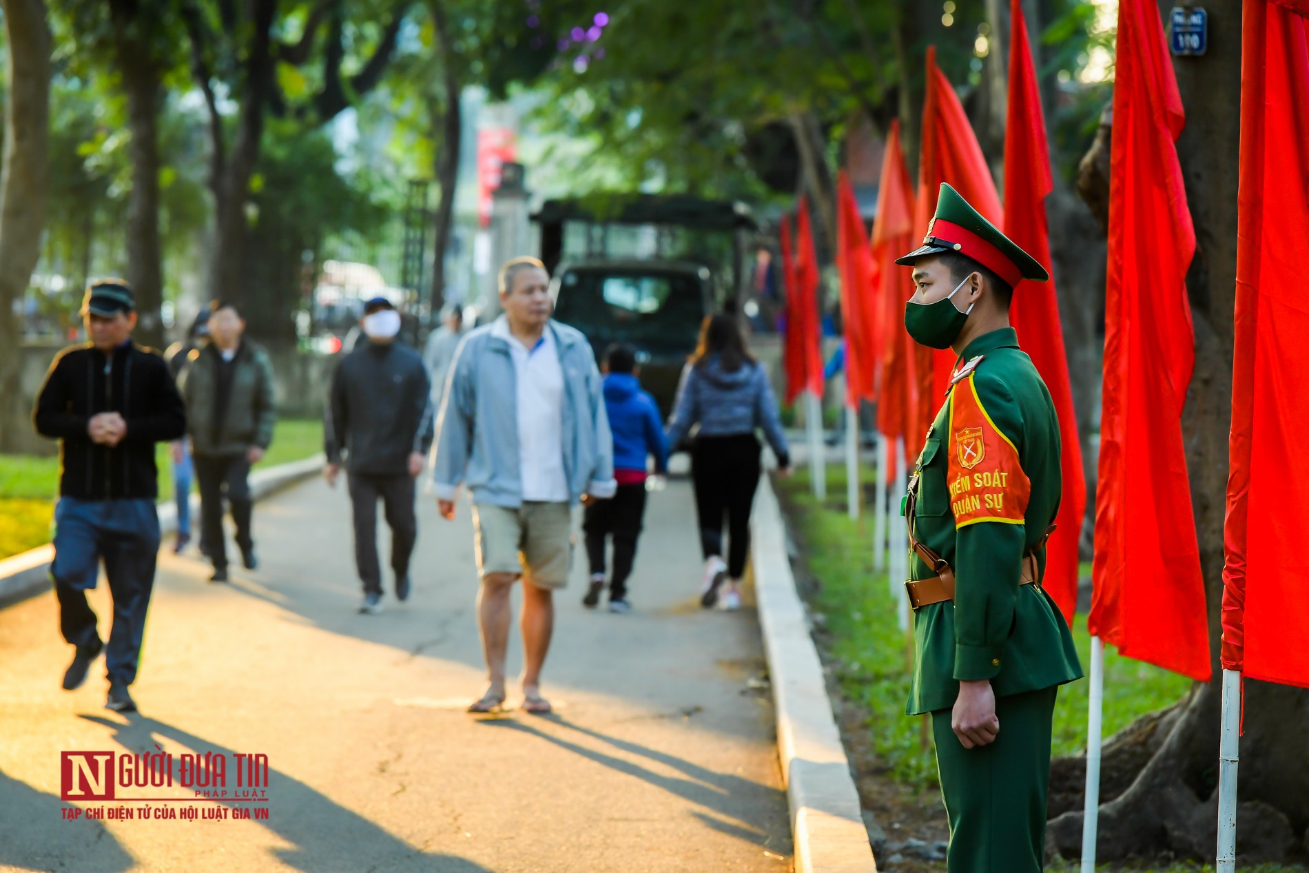 Tin nhanh - Hà Nội: Thắt chặt an ninh trận địa pháo hoa trước thềm năm mới (Hình 10).