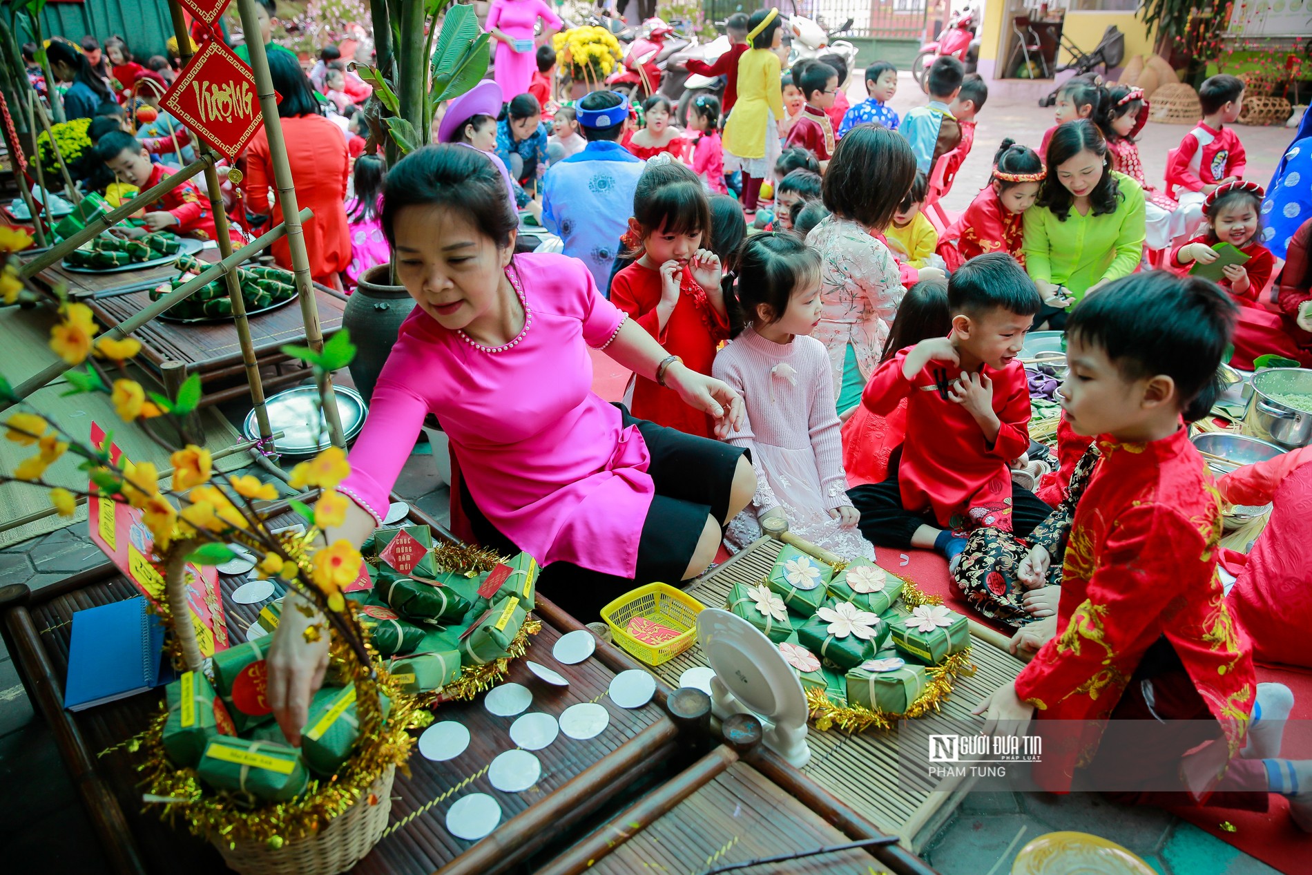 Giáo dục - 500 em nhỏ so tài gói bánh chưng chào xuân Tân Sửu (Hình 7).