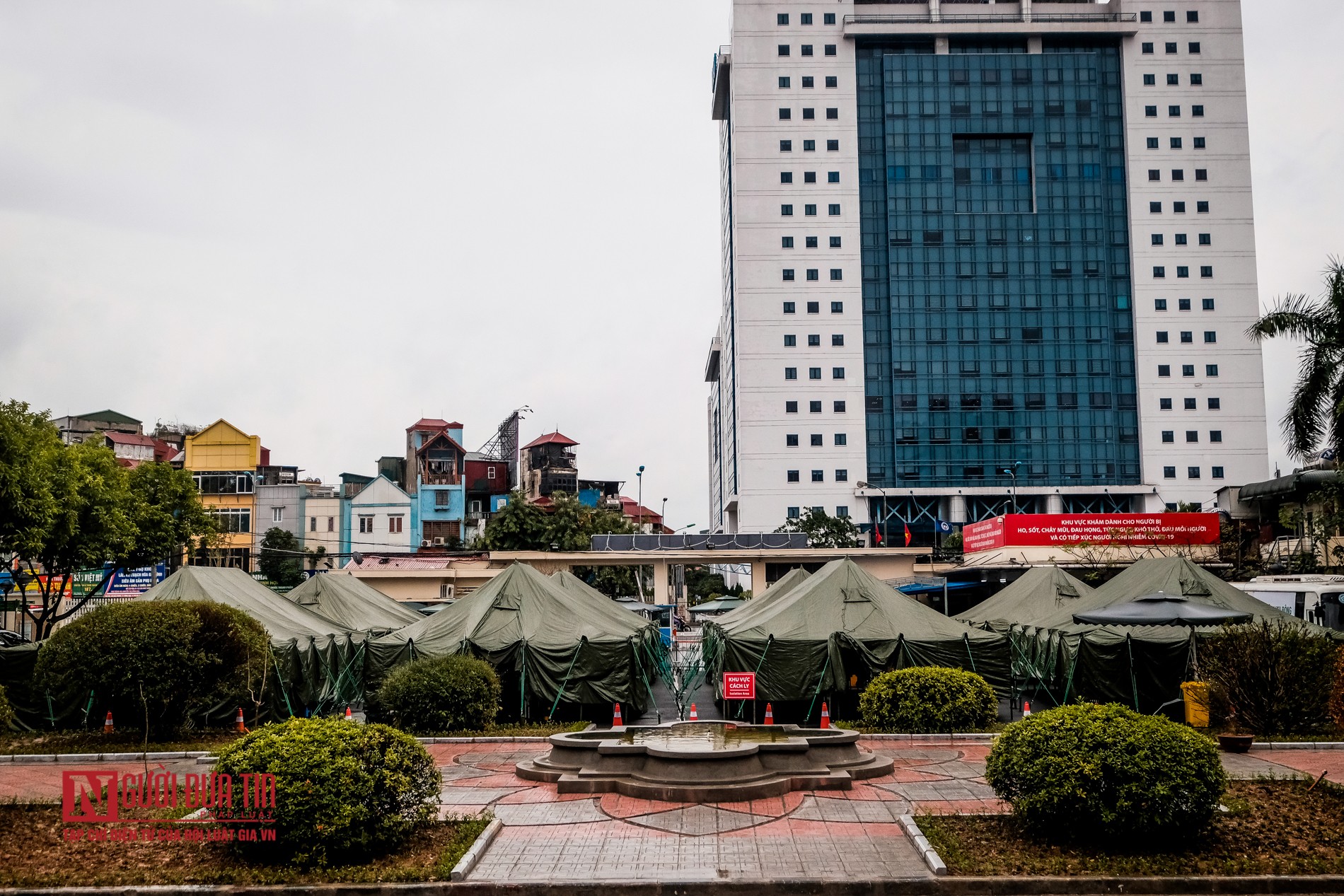 Tin nhanh - Bên trong bệnh viện dã chiến Bạch Mai, xây dựng trong 4 tiếng (Hình 10).