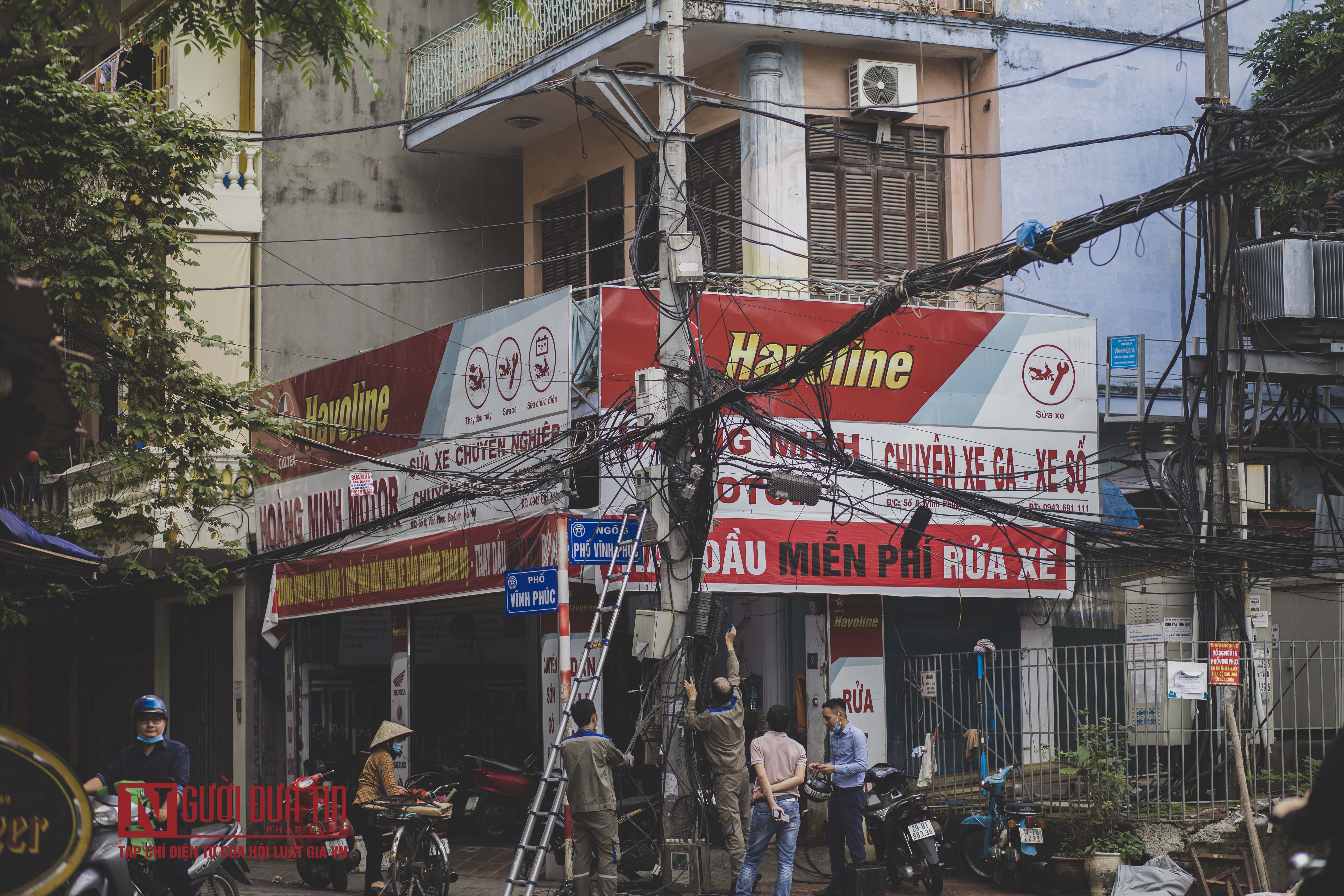 Dân sinh - Dây điện chằng chịt trên nhiều tuyến phố, nguy hiểm cận kề người dân (Hình 4).