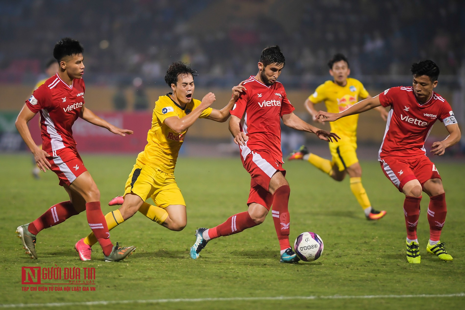 Thể thao - Chùm ảnh: Đánh bại Viettel, HAGL lên đầu bảng V-League (Hình 9).