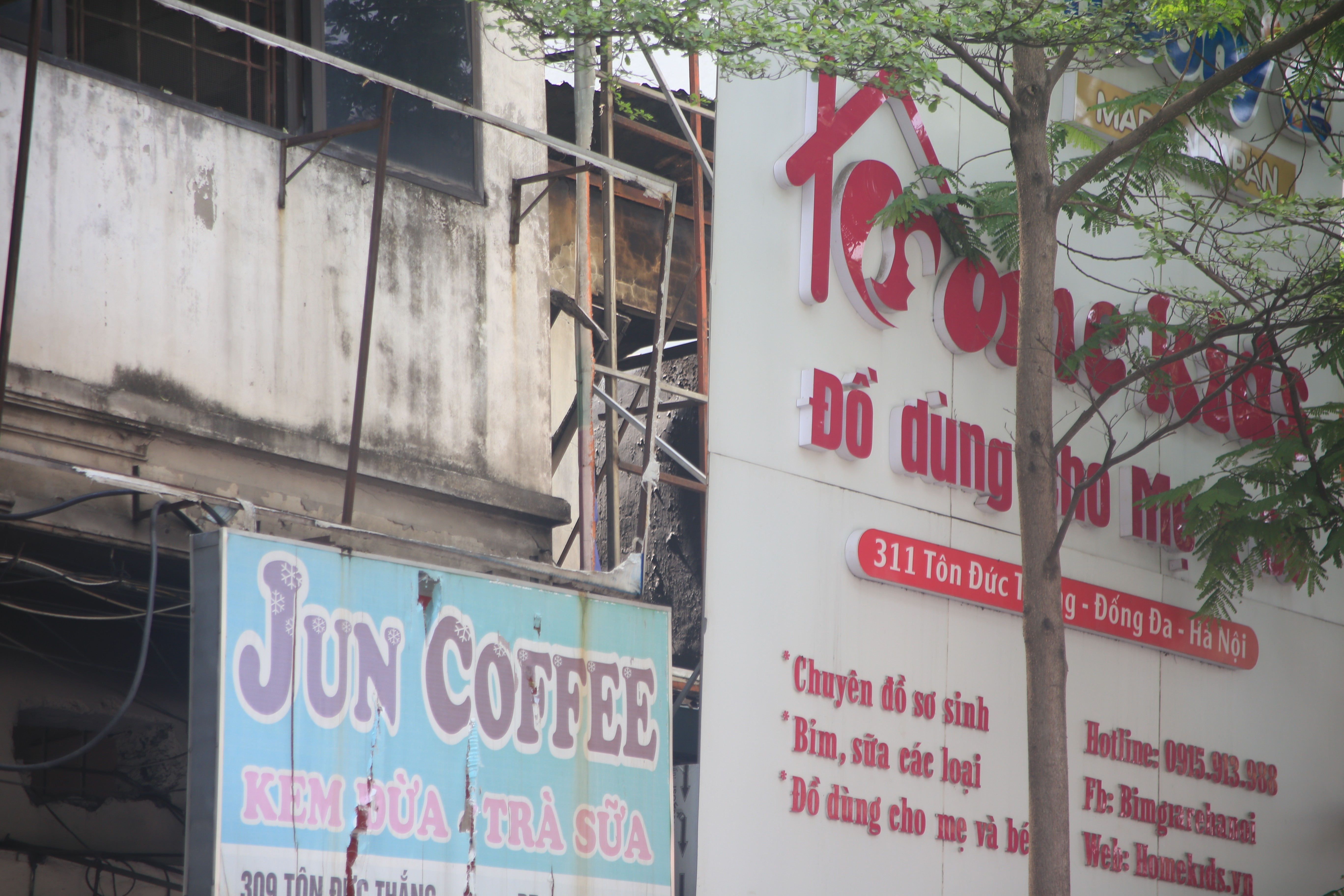 Dân sinh - Hà Nội: Nhân chứng bàng hoàng kể về vụ cháy khiến cả gia đình tử vong thương tâm  (Hình 3).