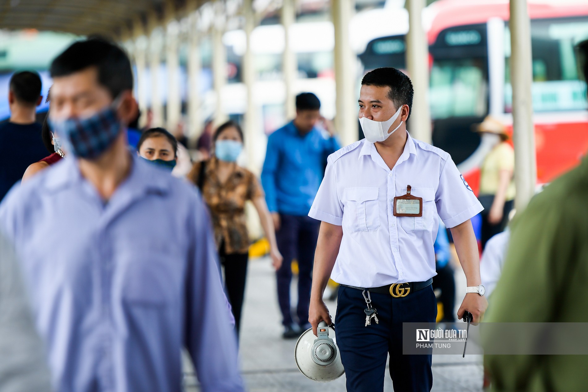 Dân sinh - Hà Nội: Nhiều người dân không đeo khẩu trang nơi công cộng (Hình 10).