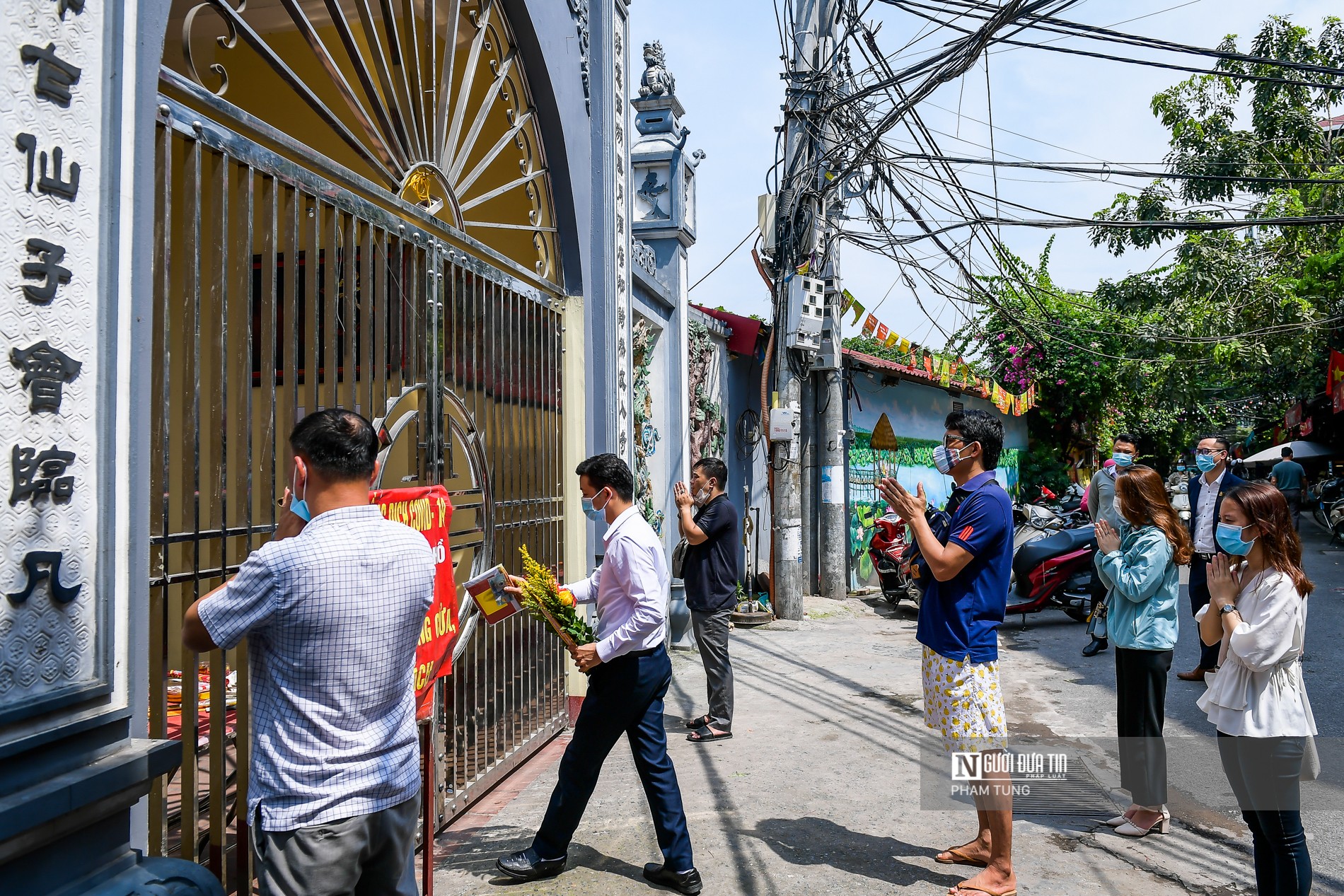 Dân sinh - Hà Nội: Vắng vẻ người dân đi lễ mùng 1 âm lịch (Hình 2).