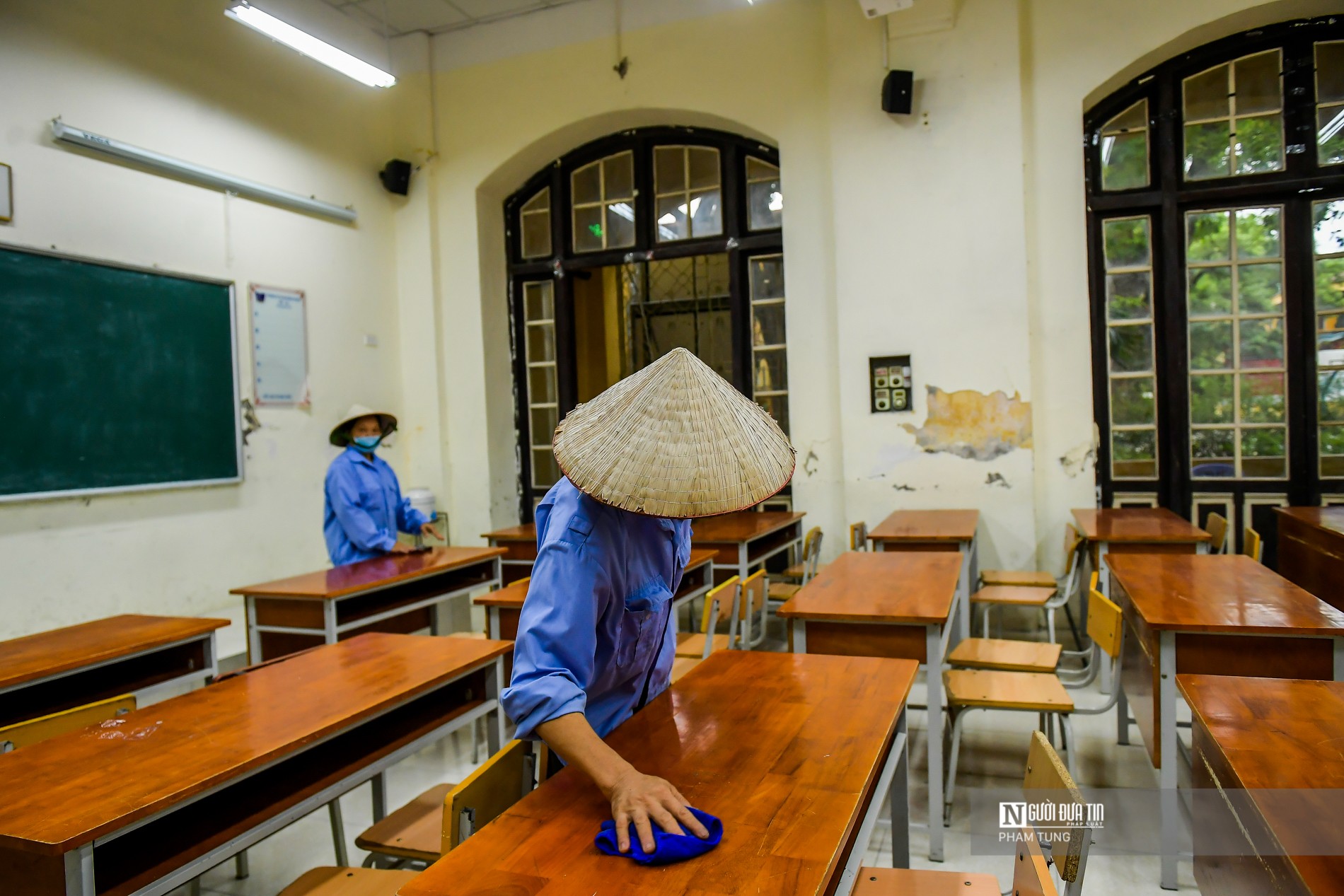 Giáo dục - Hà Nội: Trường học tất bật dọn dẹp chuẩn bị thi vào lớp 10 (Hình 12).