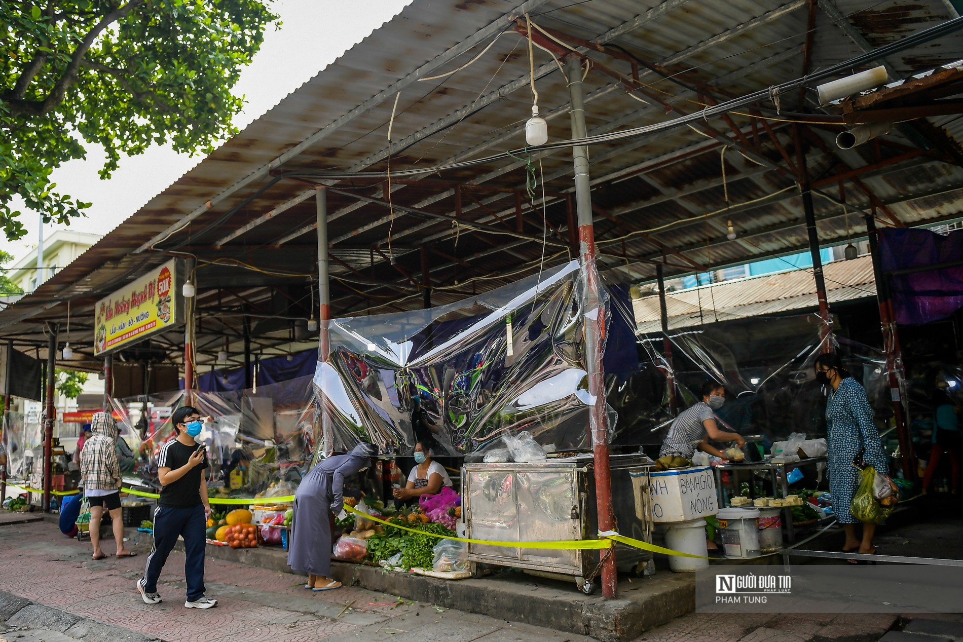 Dân sinh - Hà Nội: Chợ dân sinh bọc ni lông phòng dịch Covid-19  (Hình 13).