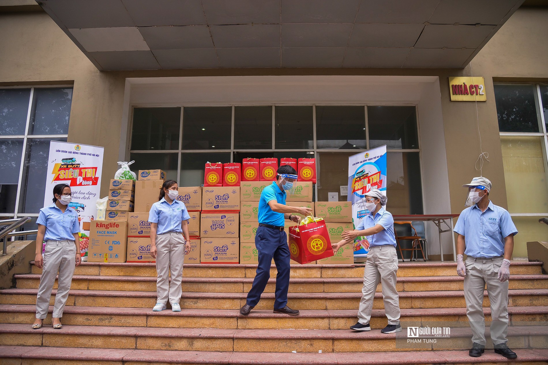 Dân sinh - Khởi động 'xe buýt siêu thị 0 đồng' hỗ trợ người lao động (Hình 8).