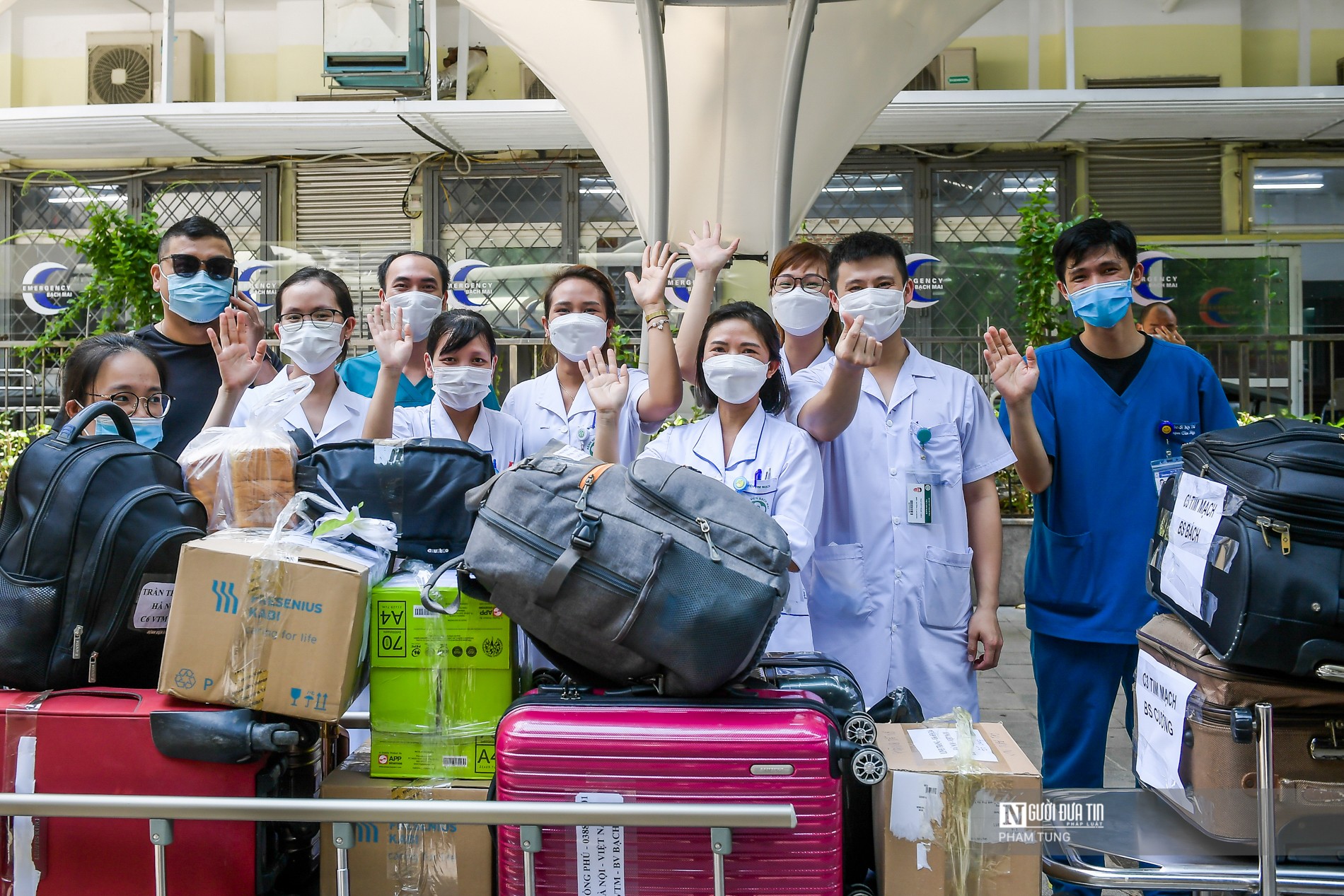 Sự kiện - Hà Nội: “Chi viện” gần 200 y, bác sĩ tinh nhuệ vào miền Nam chống dịch (Hình 2).