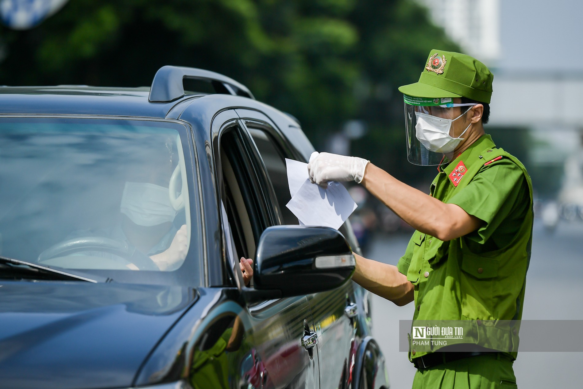 Dân sinh - Hà Nội: Tổ công tác liên ngành xử lý nhiều trường hợp ra đường không lý do (Hình 15).