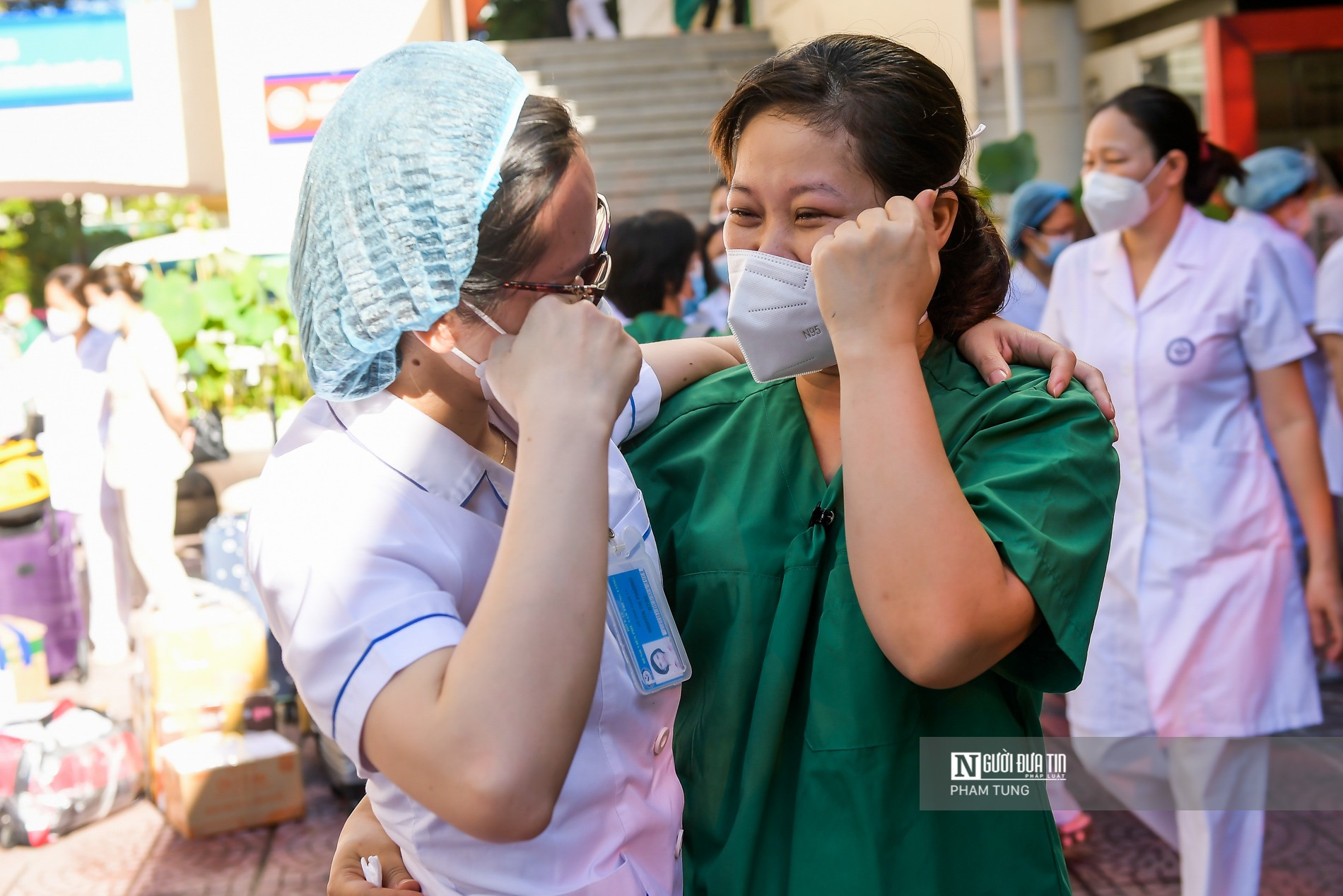 Bĩnh tĩnh sống - 122 thầy thuốc bệnh viện Phụ sản Trung ương vào miền Nam chống dịch (Hình 8).