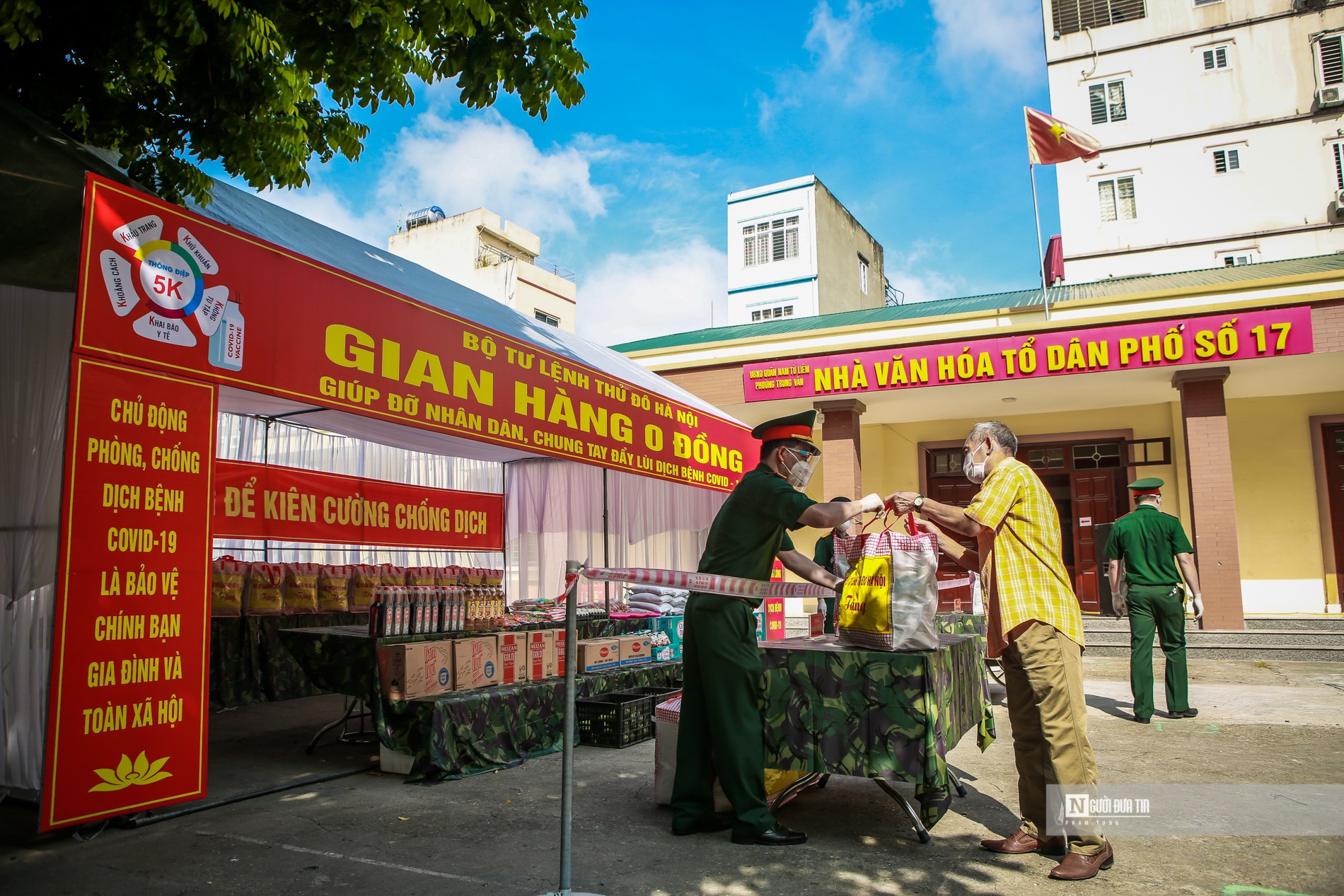 Dân sinh - Gian hàng 0 đồng ấm tình quân dân